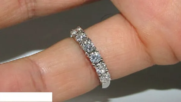 1.00 ROUND CUT DIAMONDS BAND RING MODERN A  G/VS