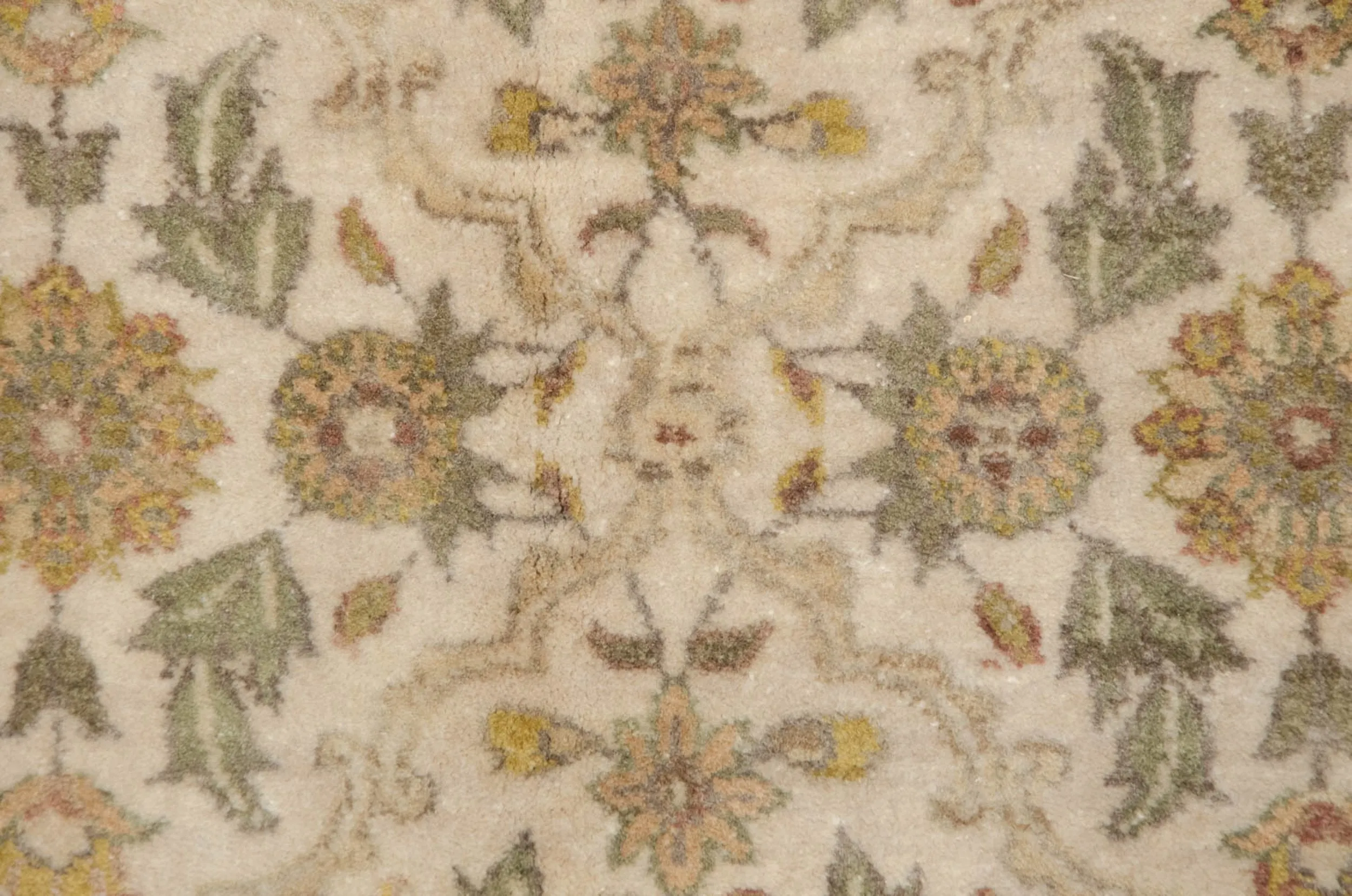 10x14 New Agra Carpet