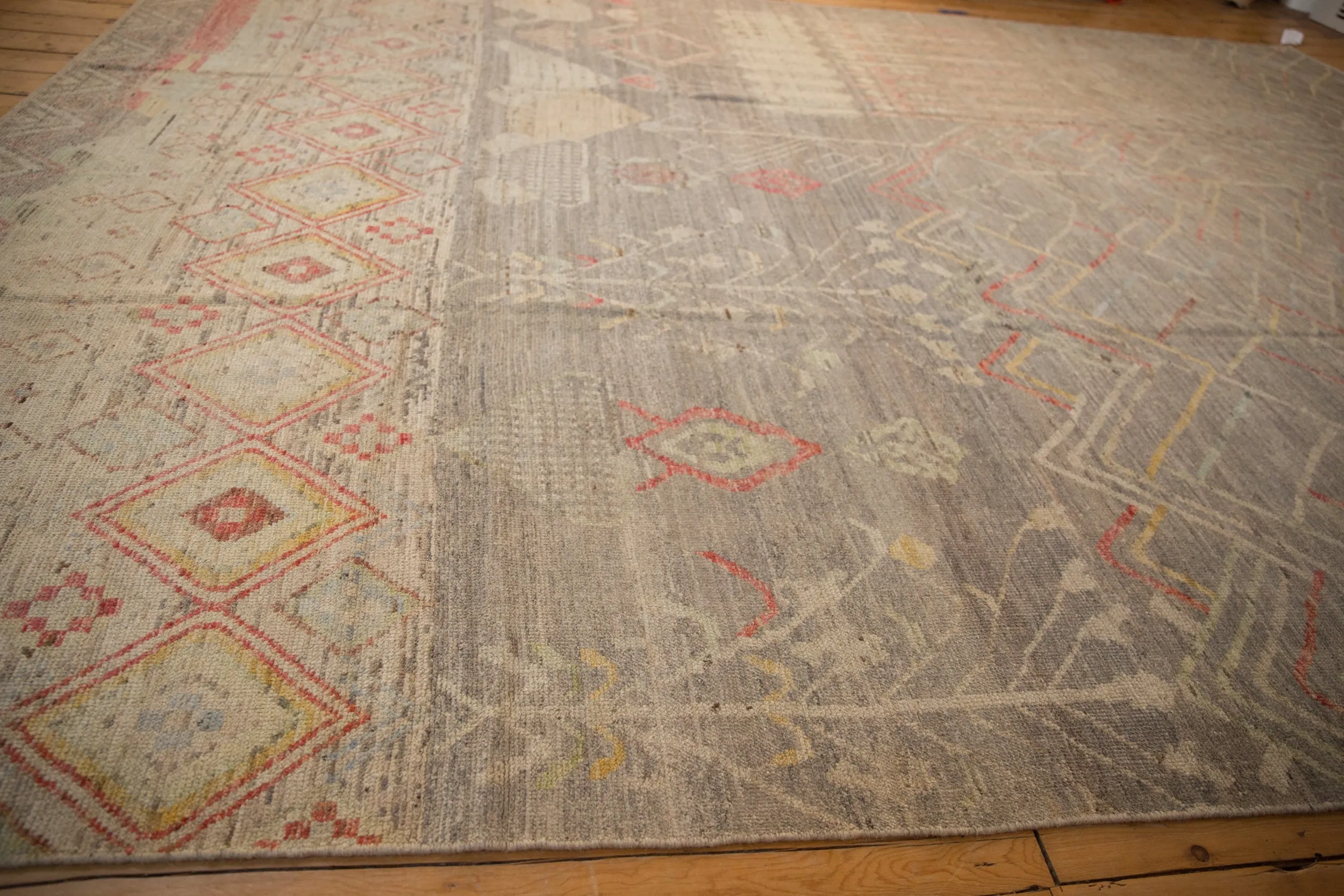 10x14 Pakistani Moroccan Design Carpet