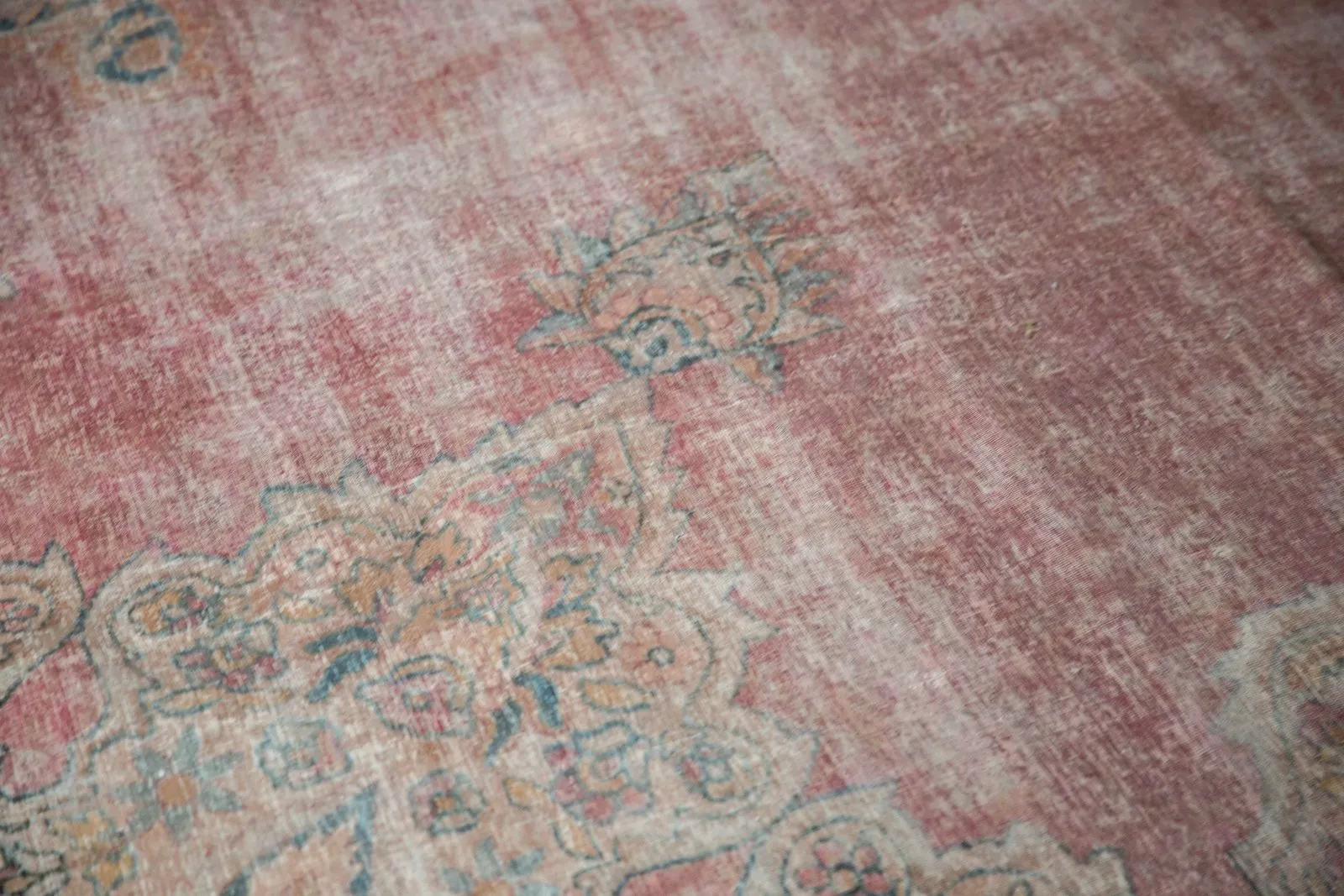 12x18.5 Antique Distressed Kermanshah Carpet