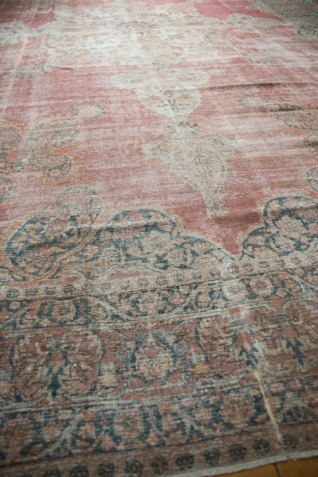 12x18.5 Antique Distressed Kermanshah Carpet