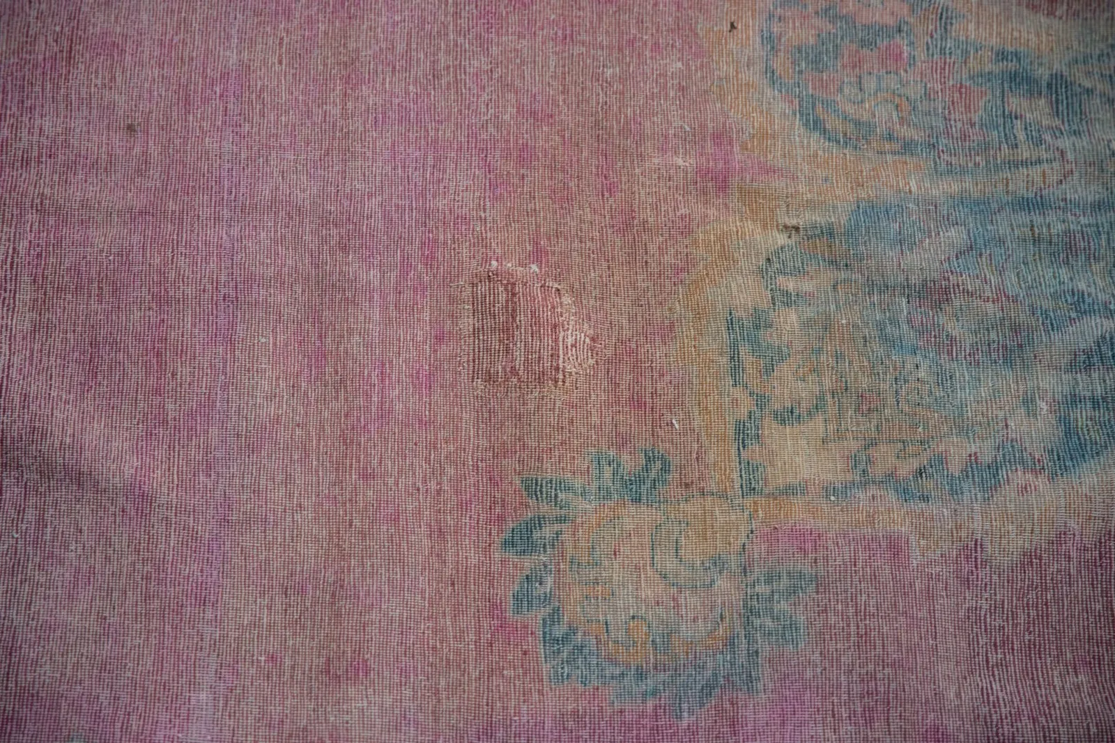 12x18.5 Antique Distressed Kermanshah Carpet