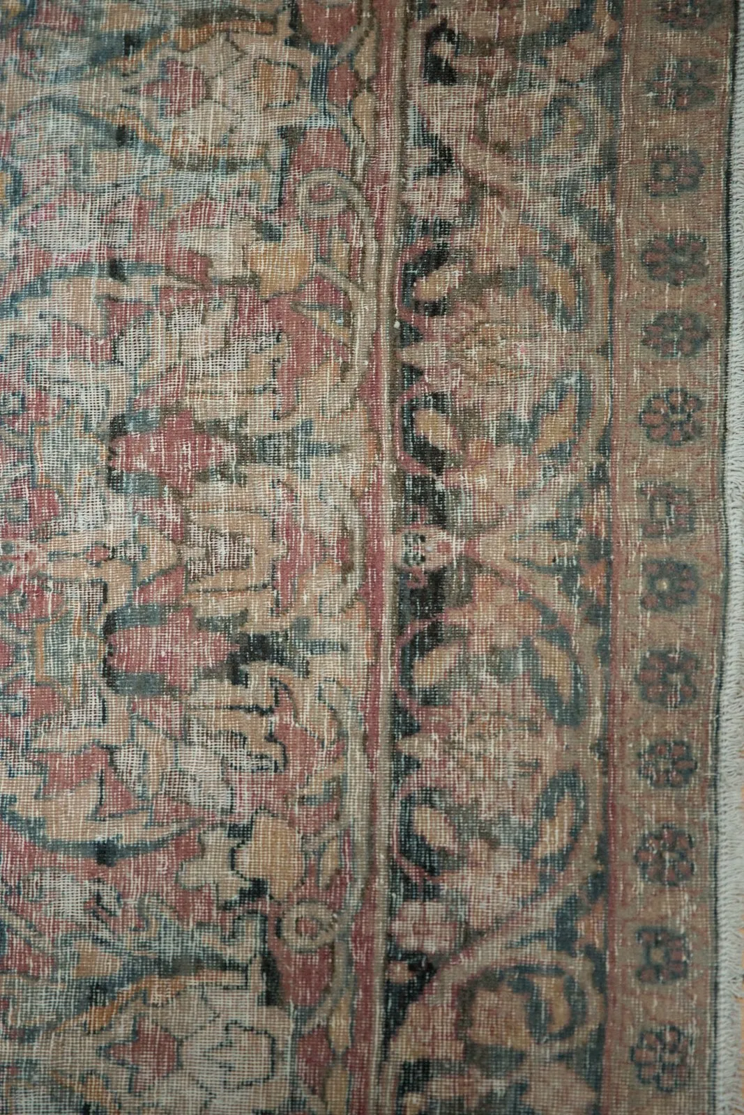 12x18.5 Antique Distressed Kermanshah Carpet