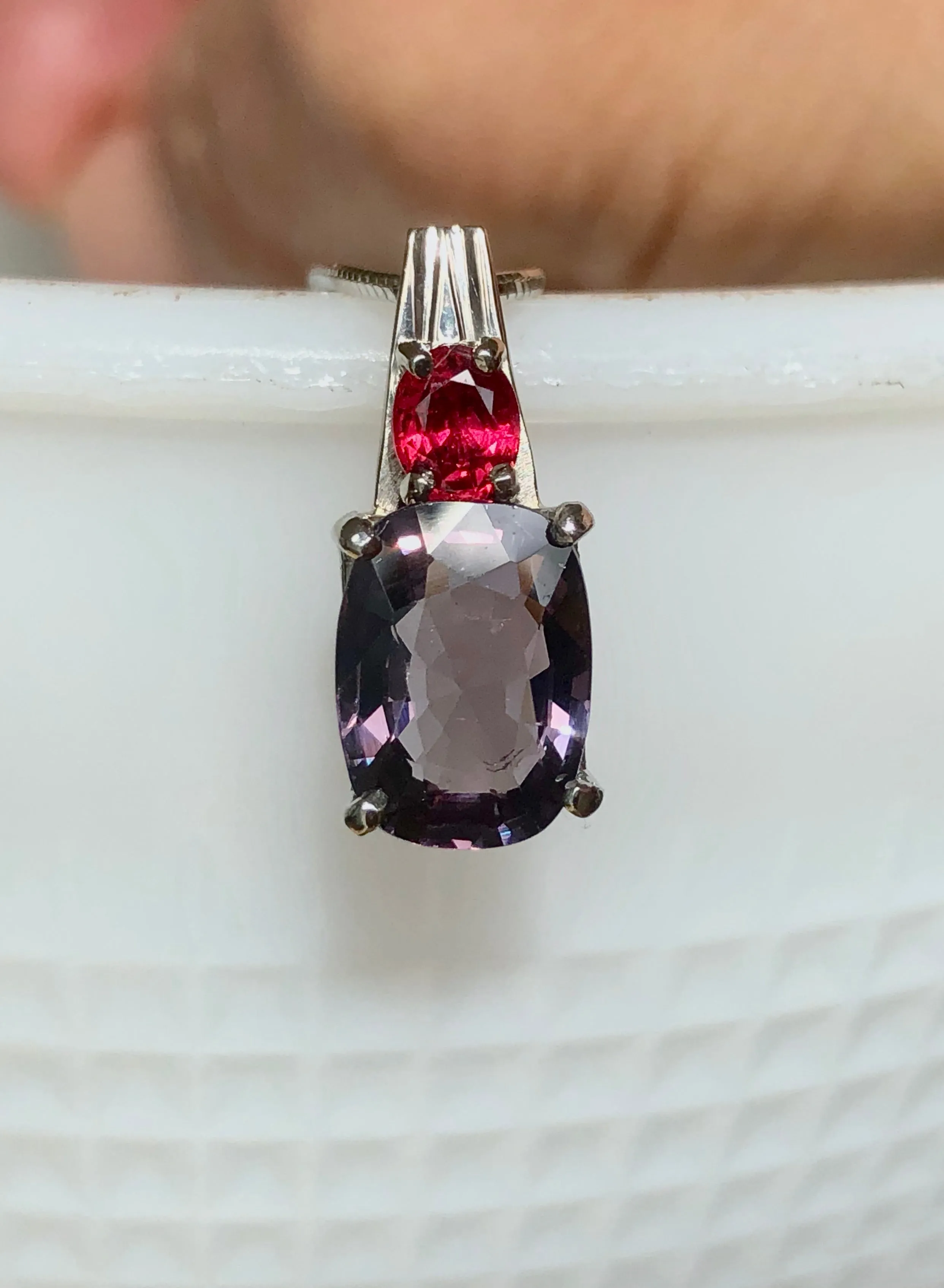 3.50 Carat Burmese Purple and Red Spinel Pendant Necklace Platinum 18K