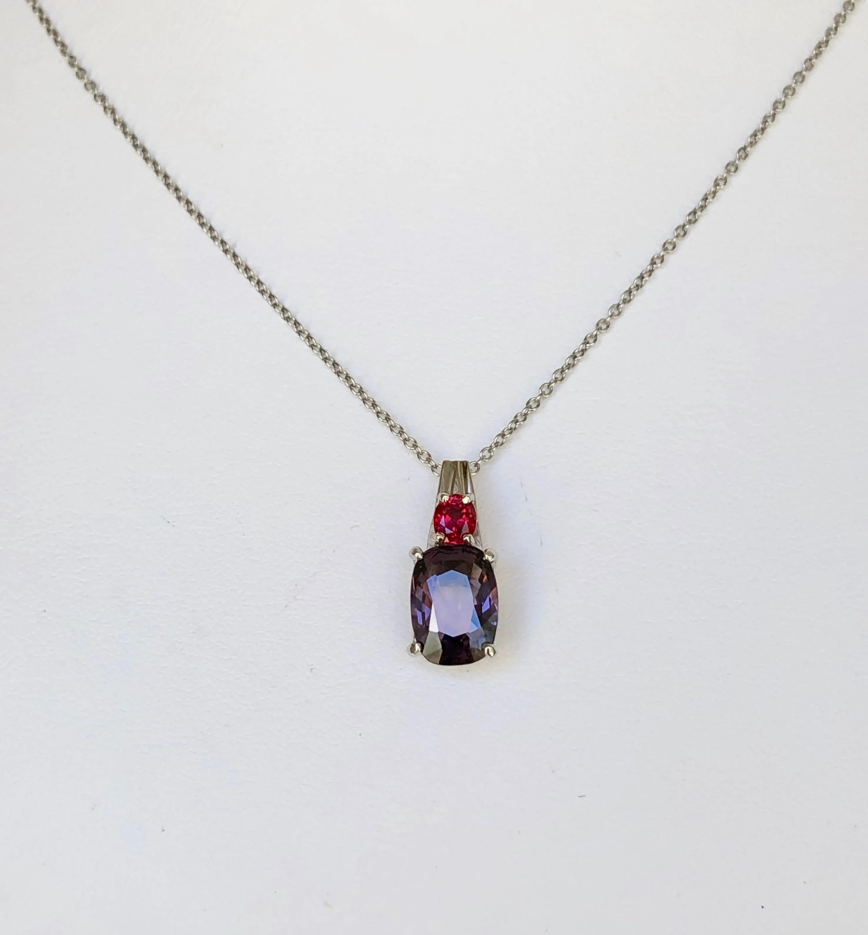 3.50 Carat Burmese Purple and Red Spinel Pendant Necklace Platinum 18K