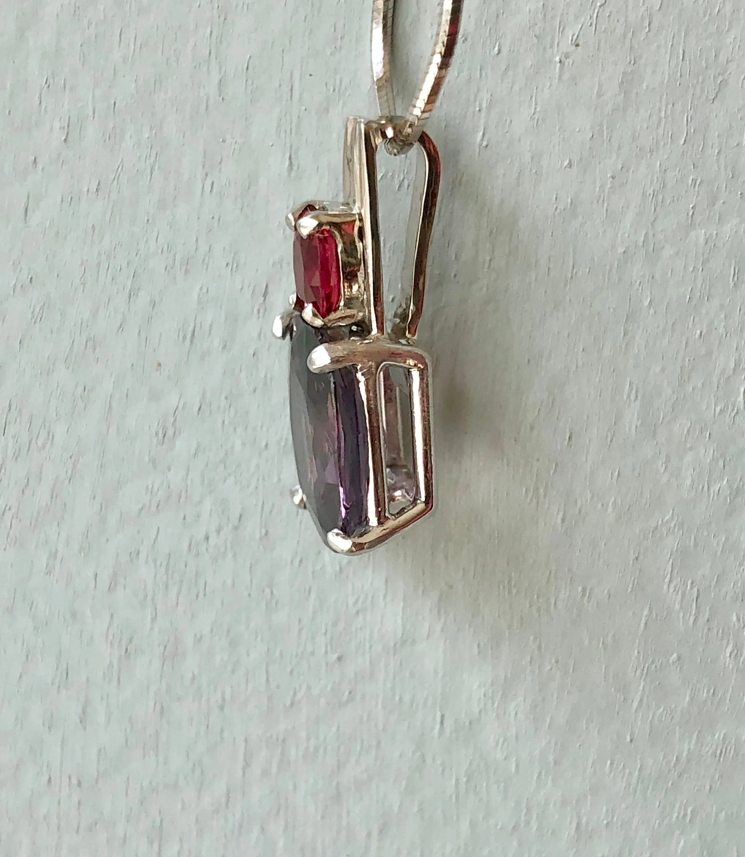 3.50 Carat Burmese Purple and Red Spinel Pendant Necklace Platinum 18K