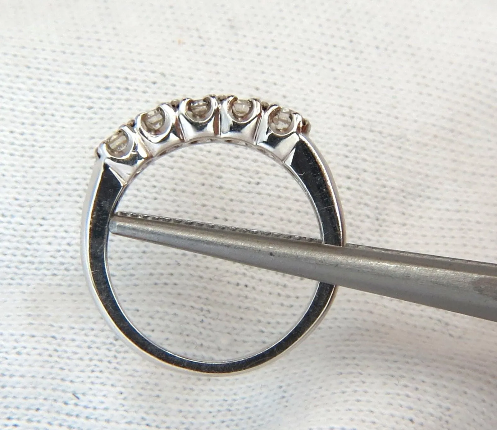 .55CT DIAMONDS RING CLASSIC BAND 14KT H/VS