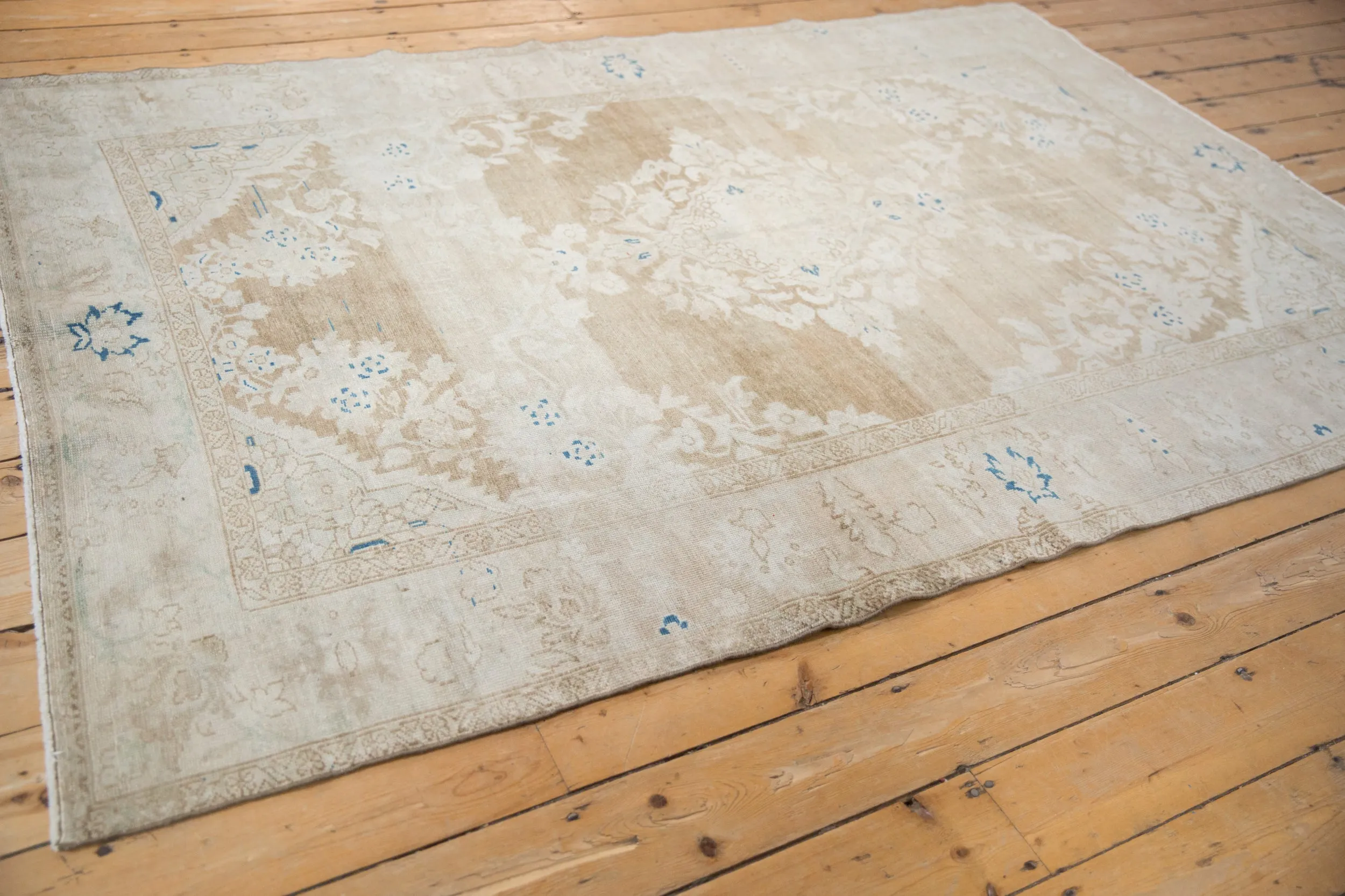 5.5x8 Vintage Distressed Hamadan Carpet