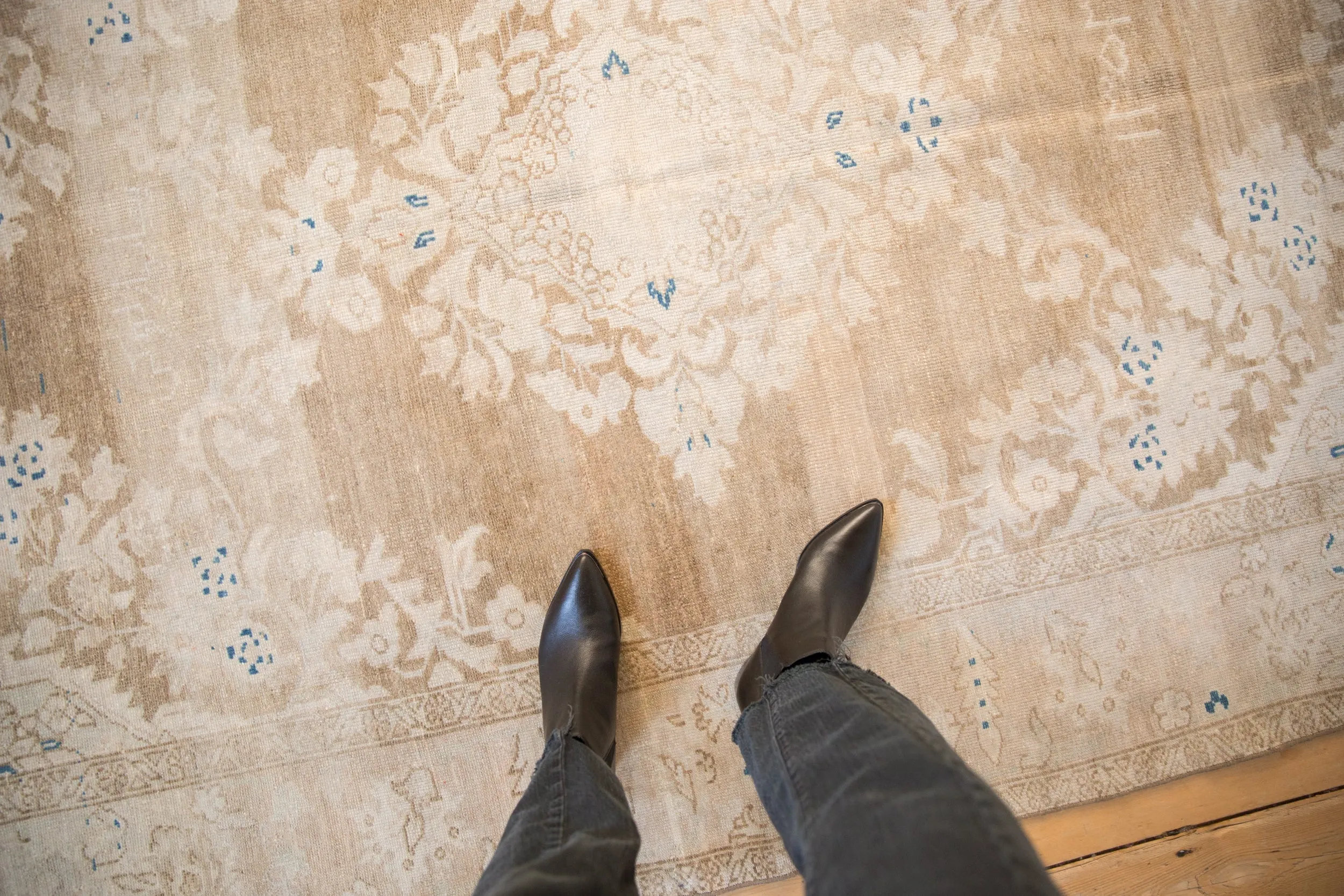 5.5x8 Vintage Distressed Hamadan Carpet