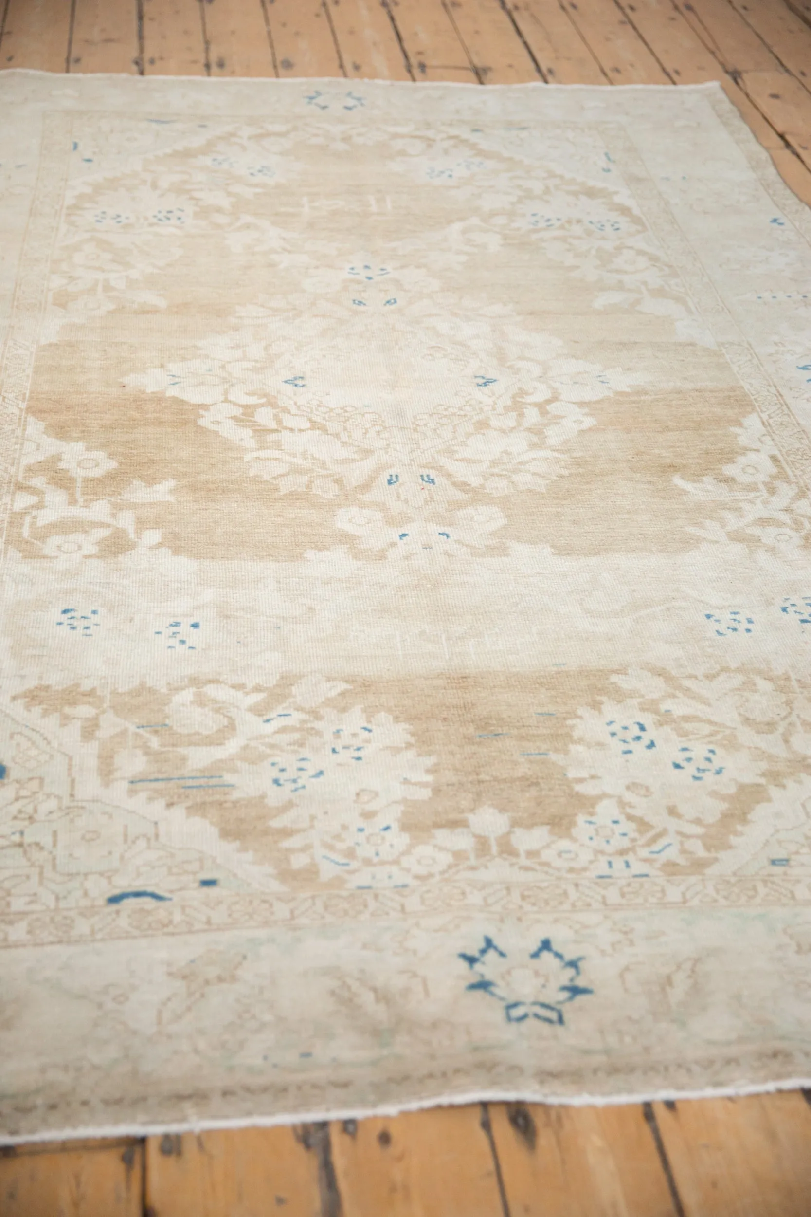 5.5x8 Vintage Distressed Hamadan Carpet
