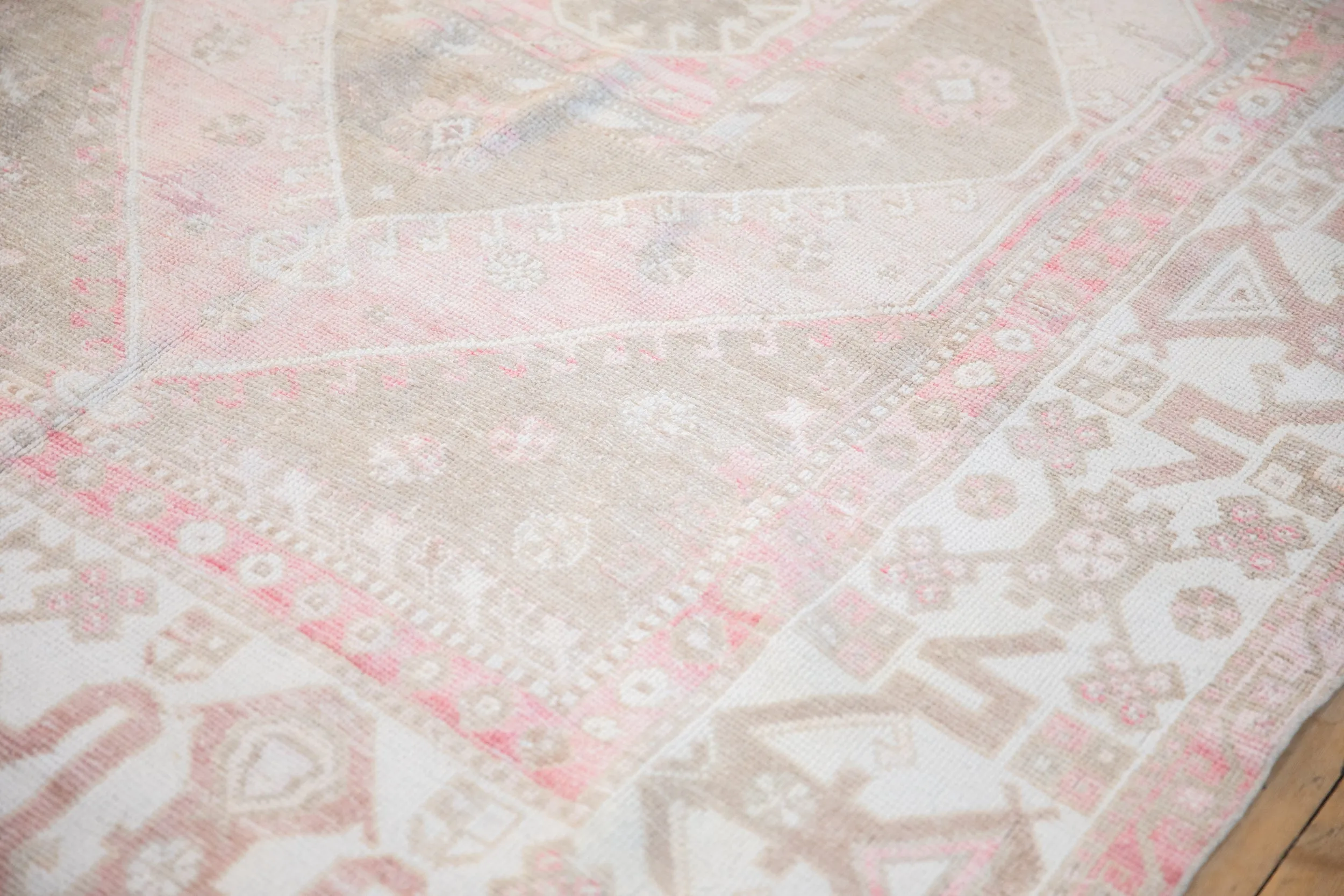 5.5x8 Vintage Distressed Oushak Carpet