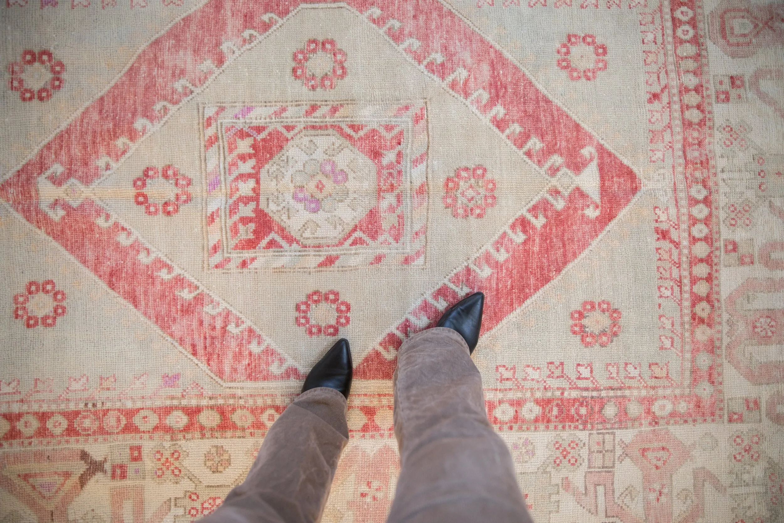 5.5x8 Vintage Distressed Oushak Carpet