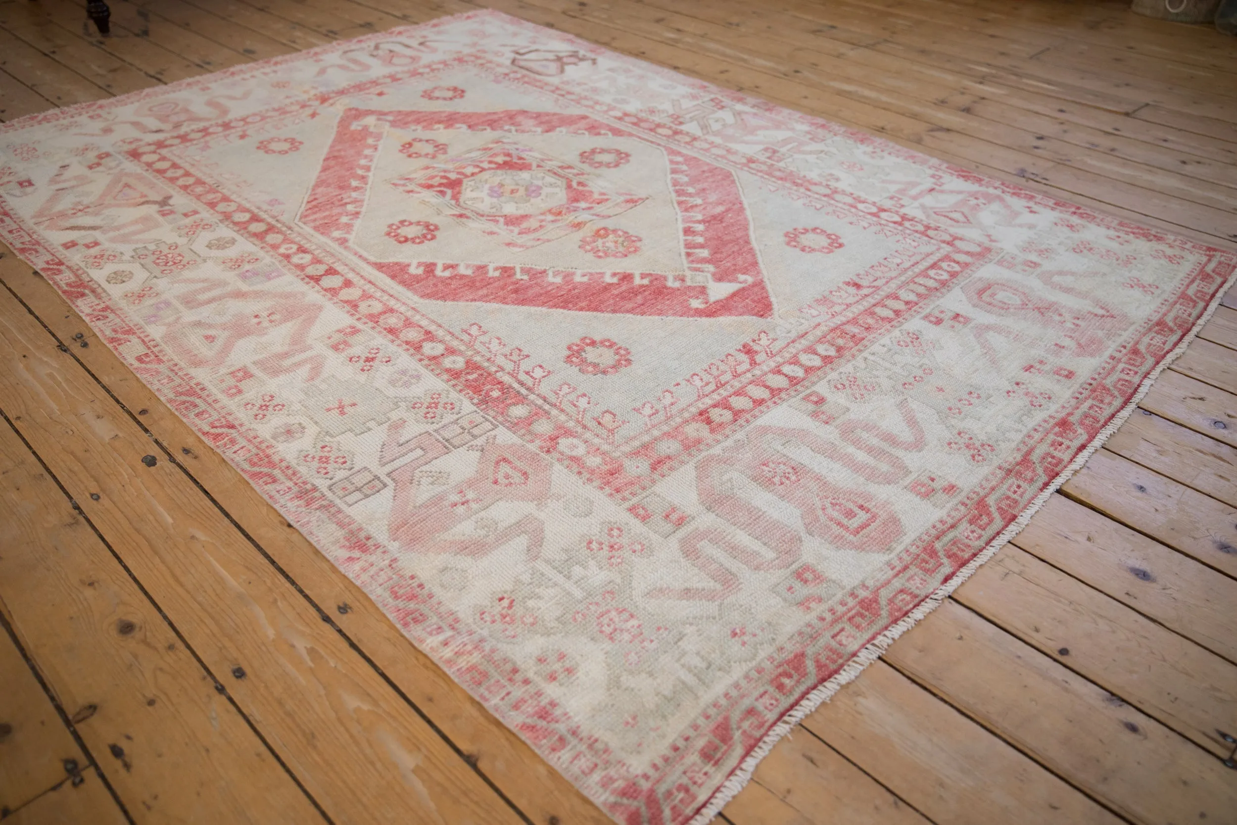 5.5x8 Vintage Distressed Oushak Carpet