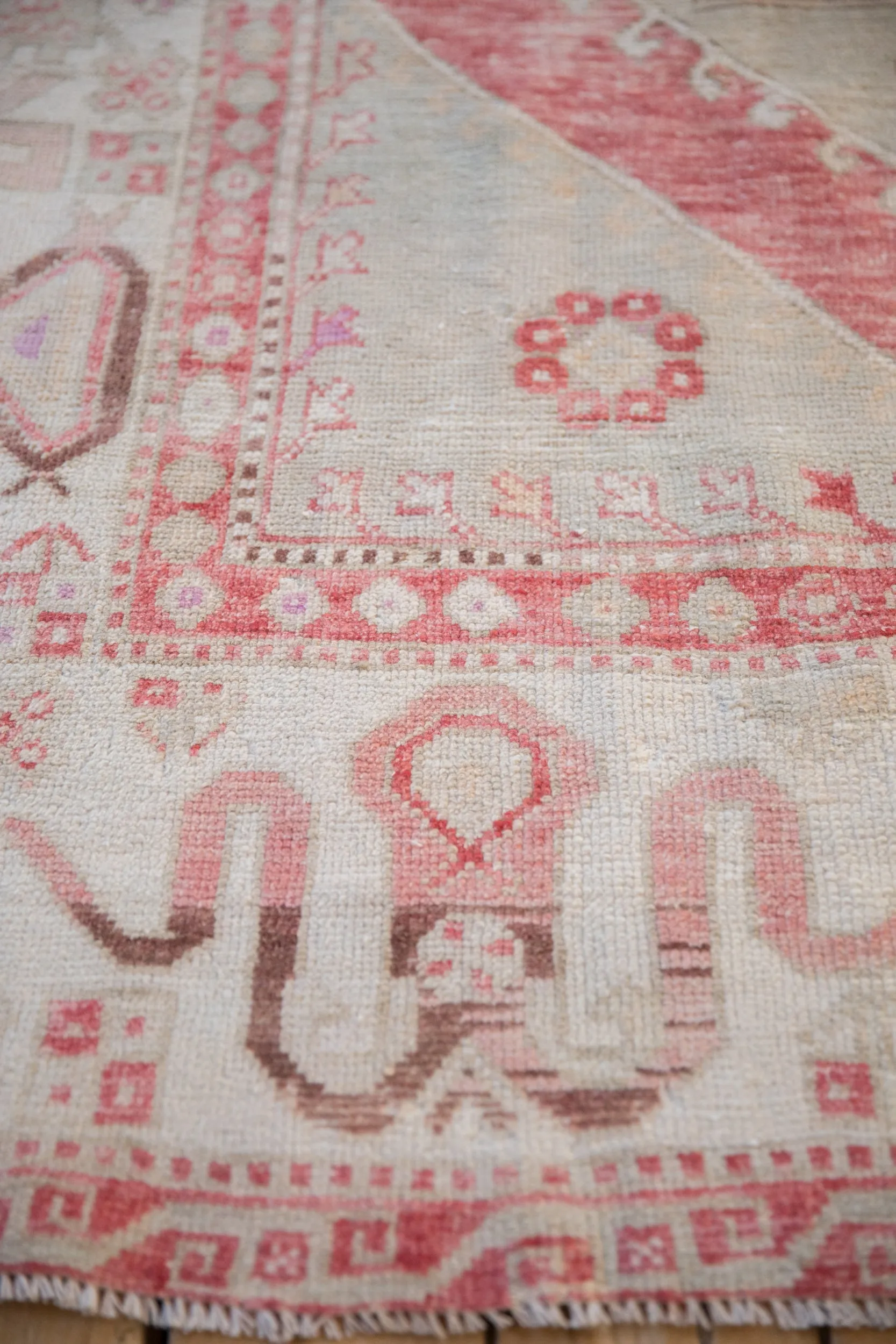 5.5x8 Vintage Distressed Oushak Carpet