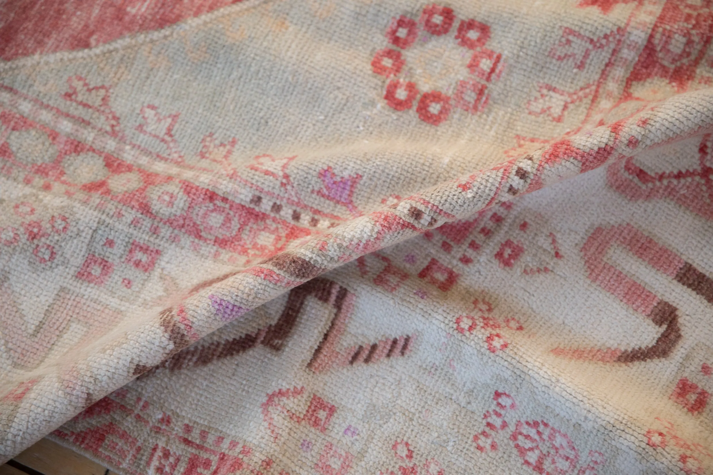 5.5x8 Vintage Distressed Oushak Carpet