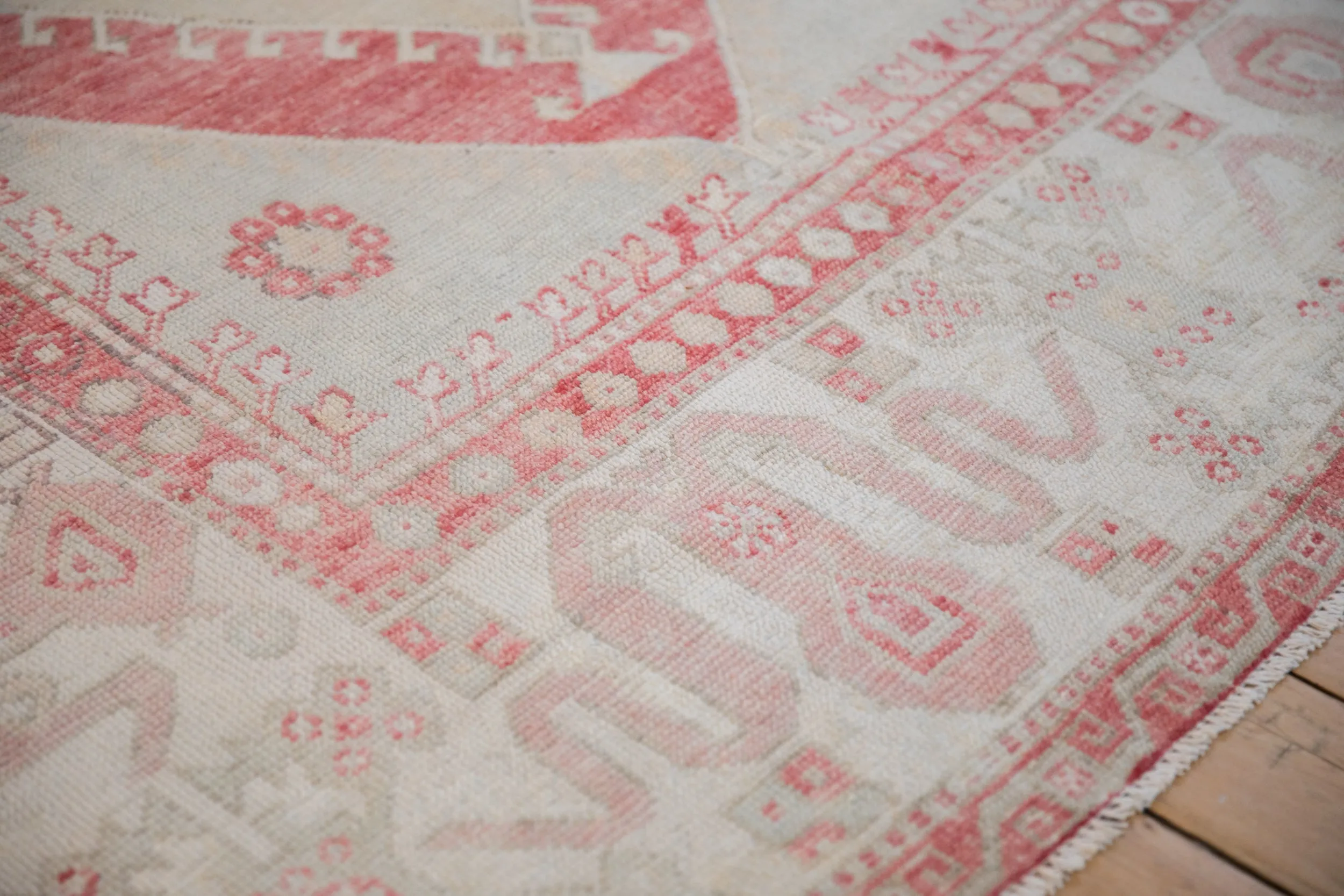 5.5x8 Vintage Distressed Oushak Carpet