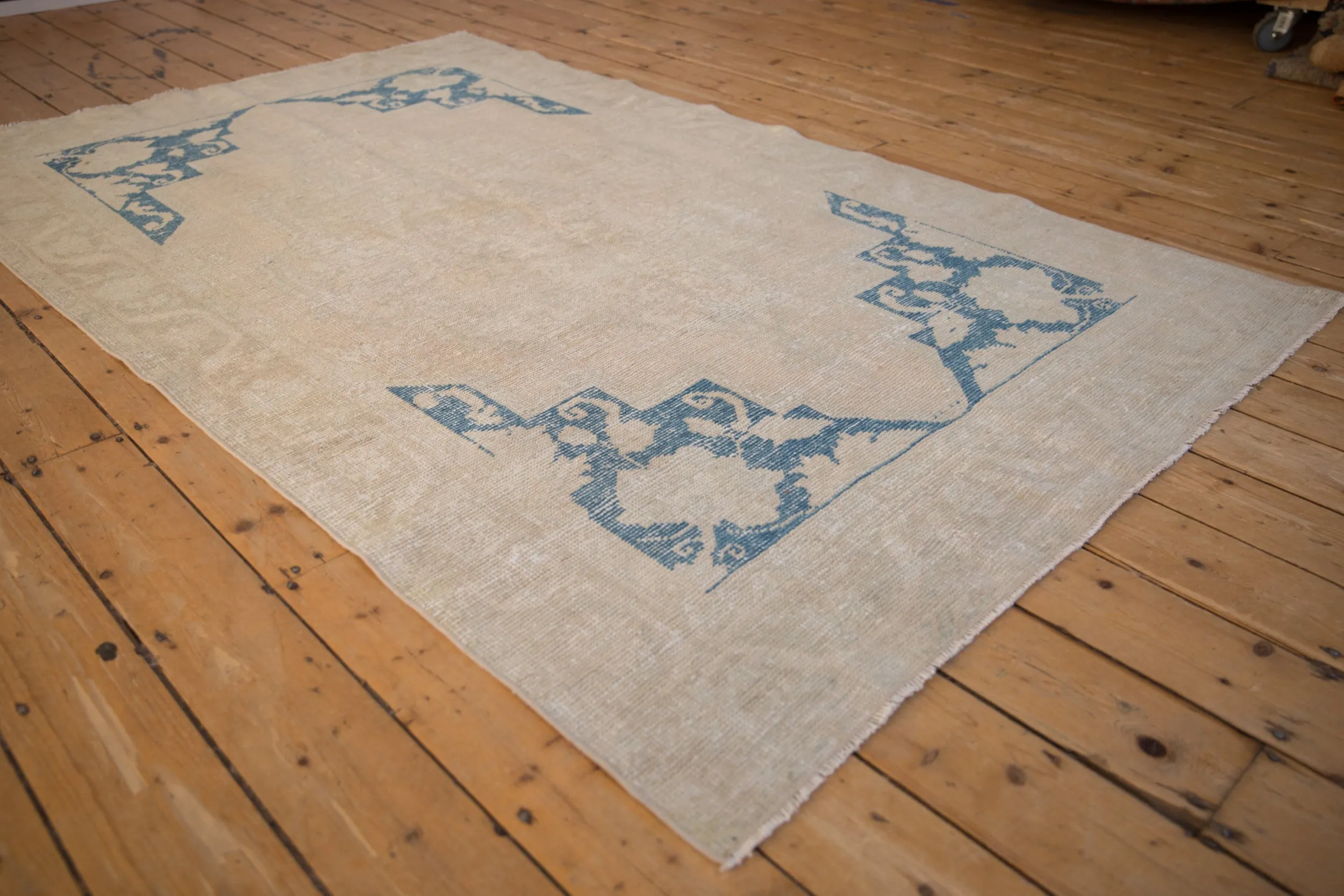 5x8 Vintage Distressed Oushak Carpet