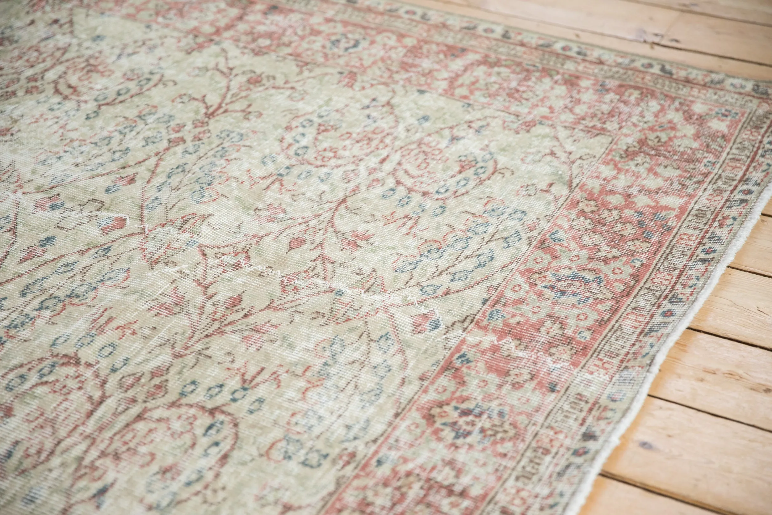 5x8 Vintage Distressed Sparta Carpet