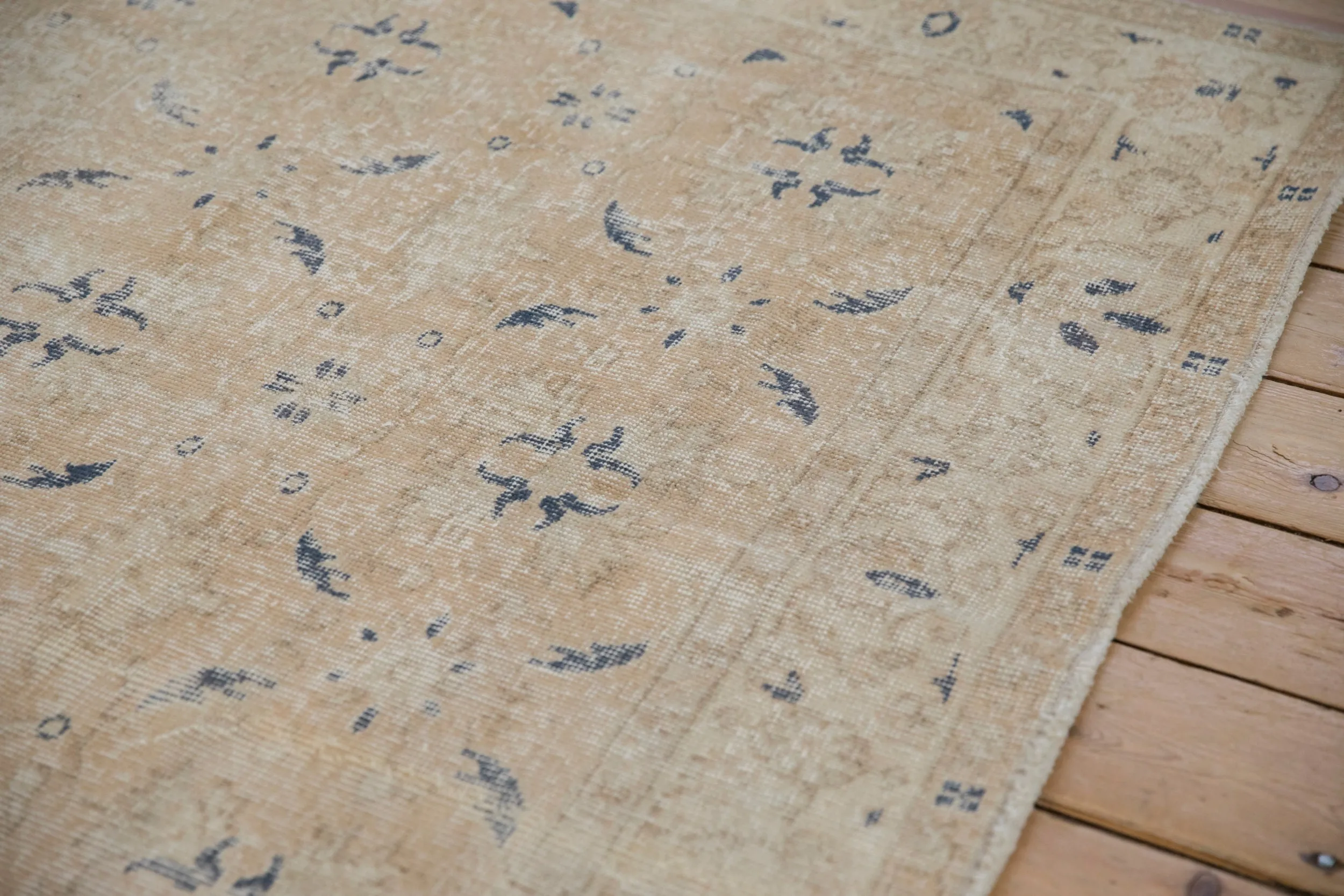 5x8 Vintage Distressed Sparta Carpet