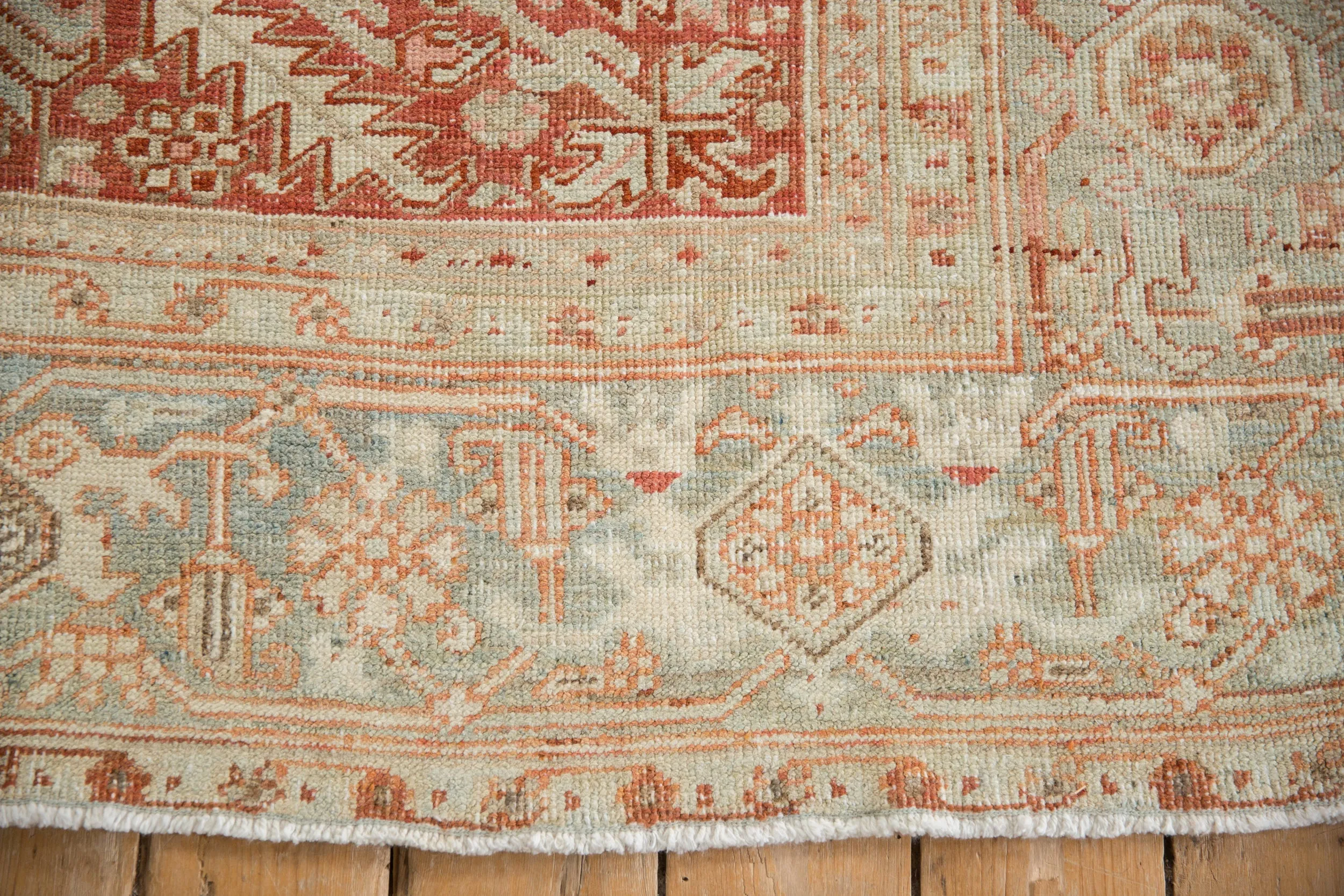 6x8.5 Vintage Distressed Heriz Carpet