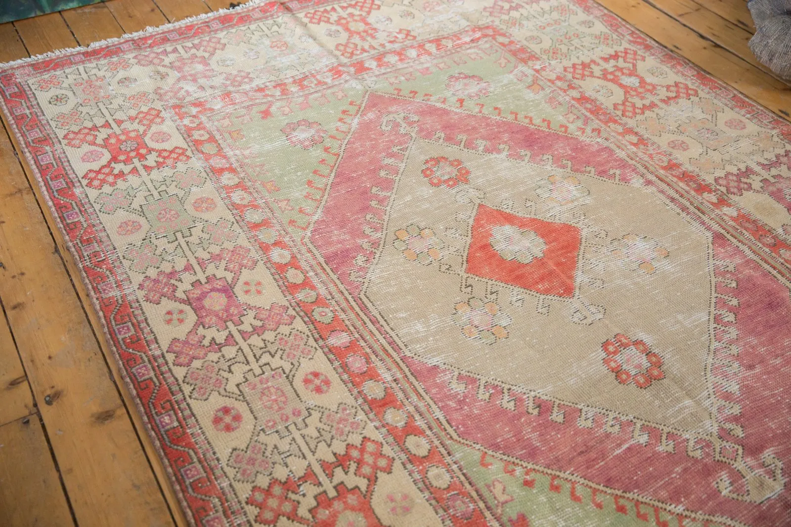 6x9 Vintage Distressed Oushak Carpet