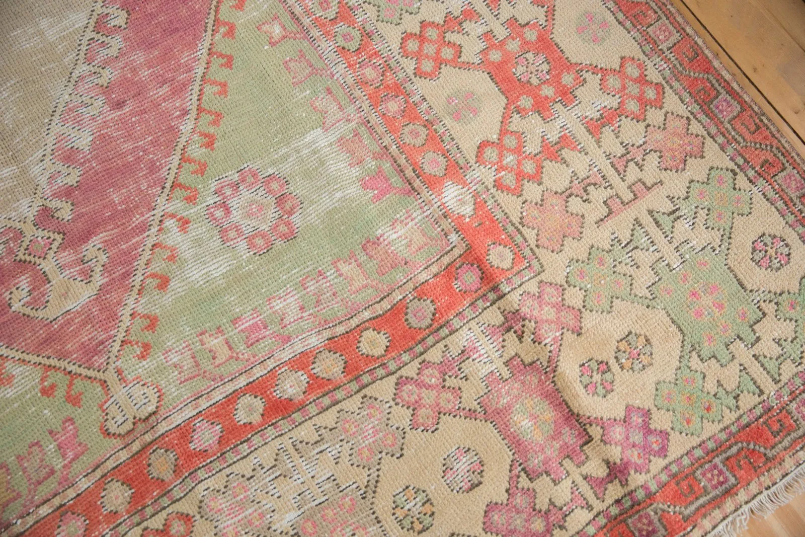 6x9 Vintage Distressed Oushak Carpet