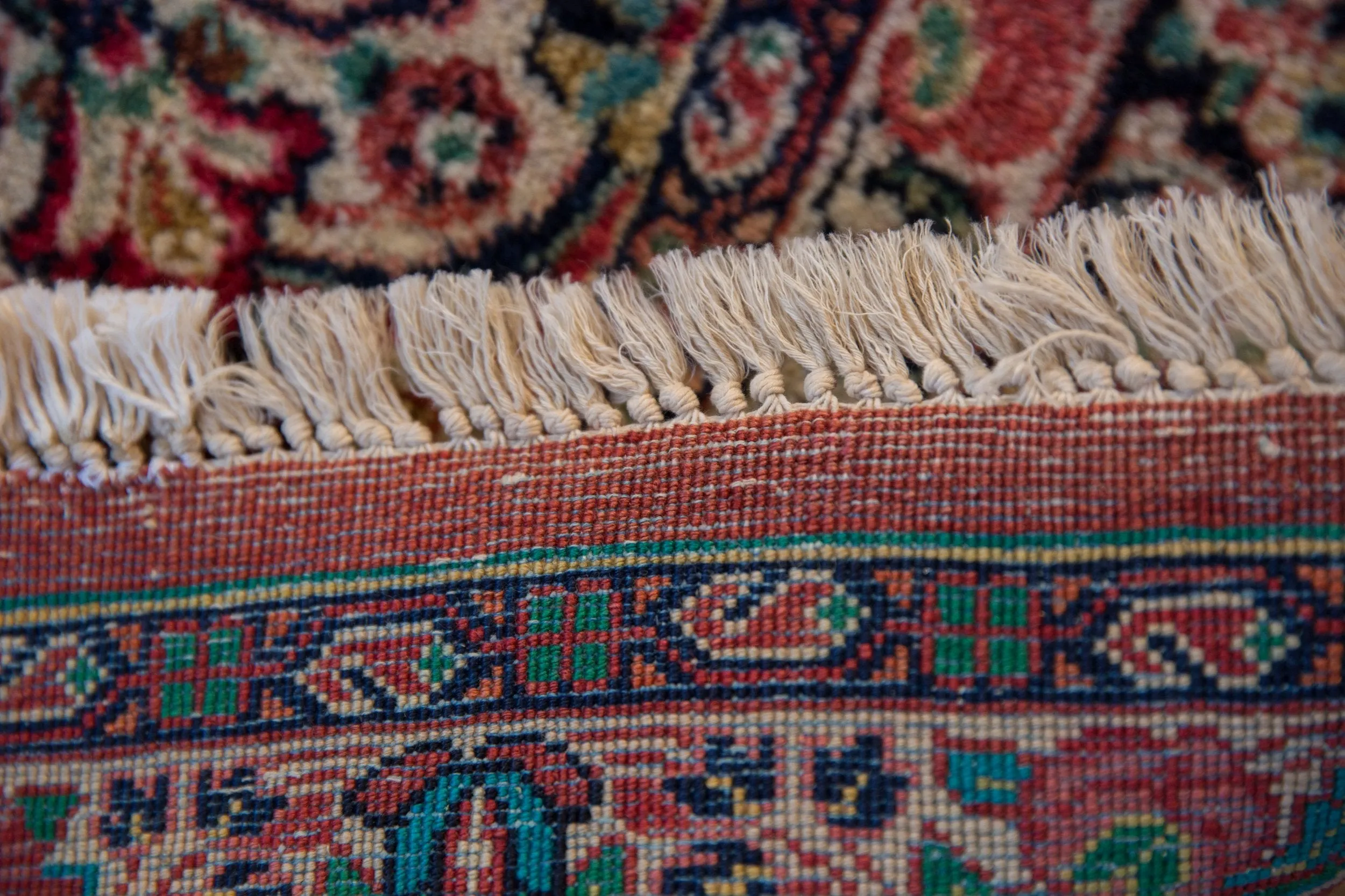 6x9 Vintage Sarouk Carpet