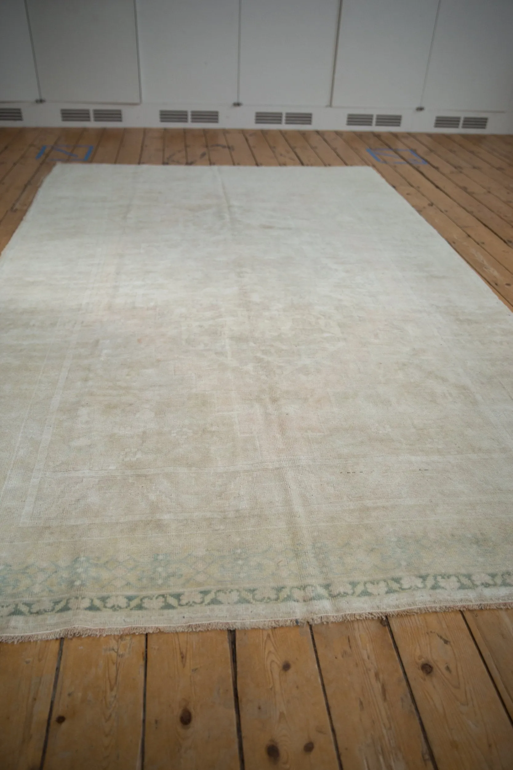 6x9.5 Vintage Distressed Oushak Carpet