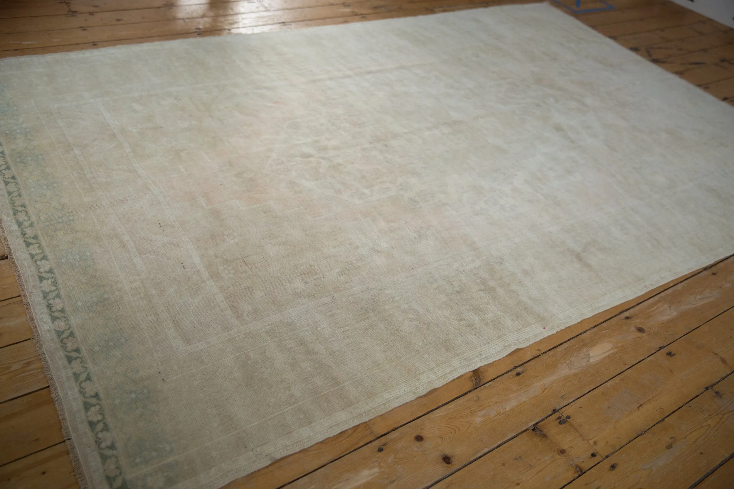 6x9.5 Vintage Distressed Oushak Carpet