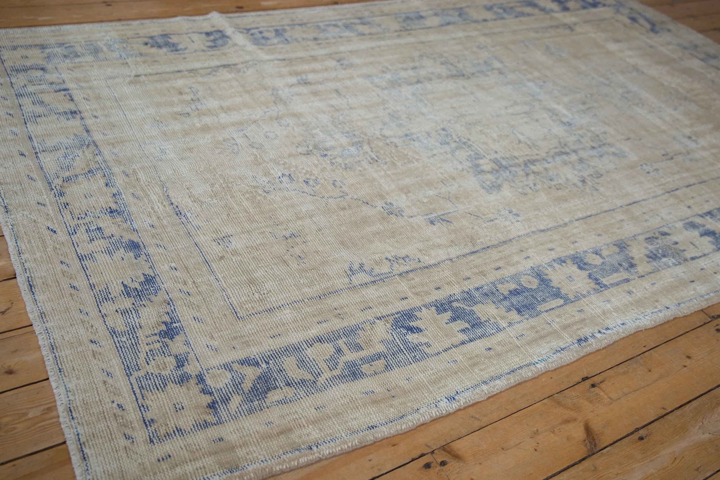 6x9.5 Vintage Distressed Oushak Carpet