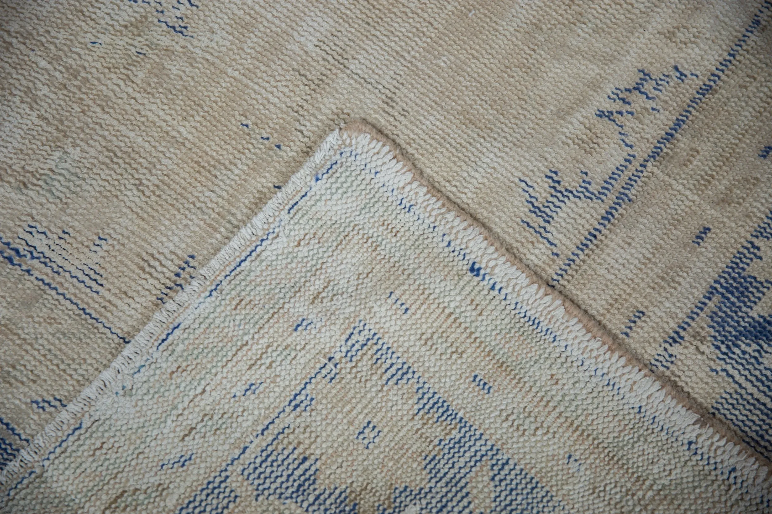 6x9.5 Vintage Distressed Oushak Carpet