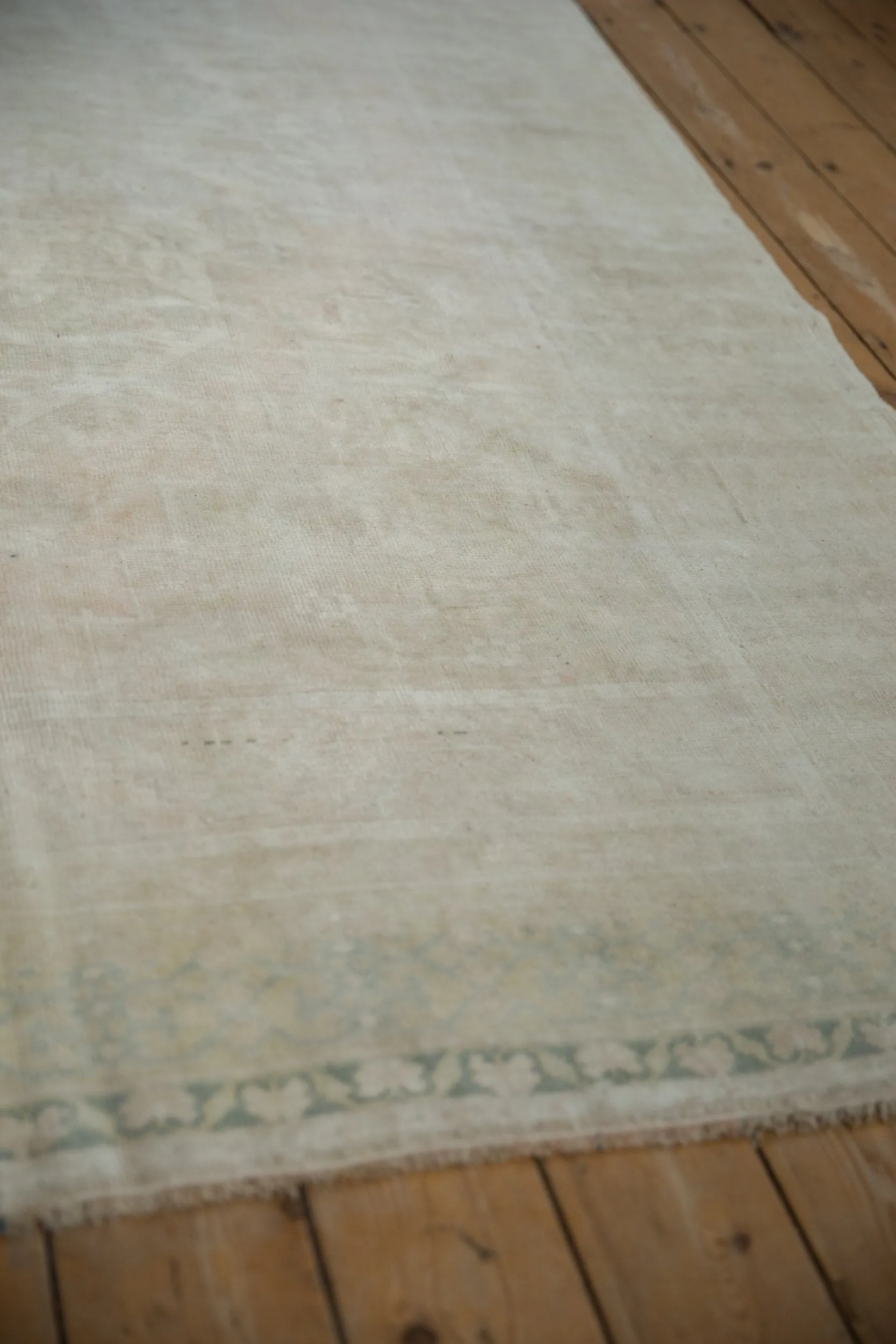 6x9.5 Vintage Distressed Oushak Carpet