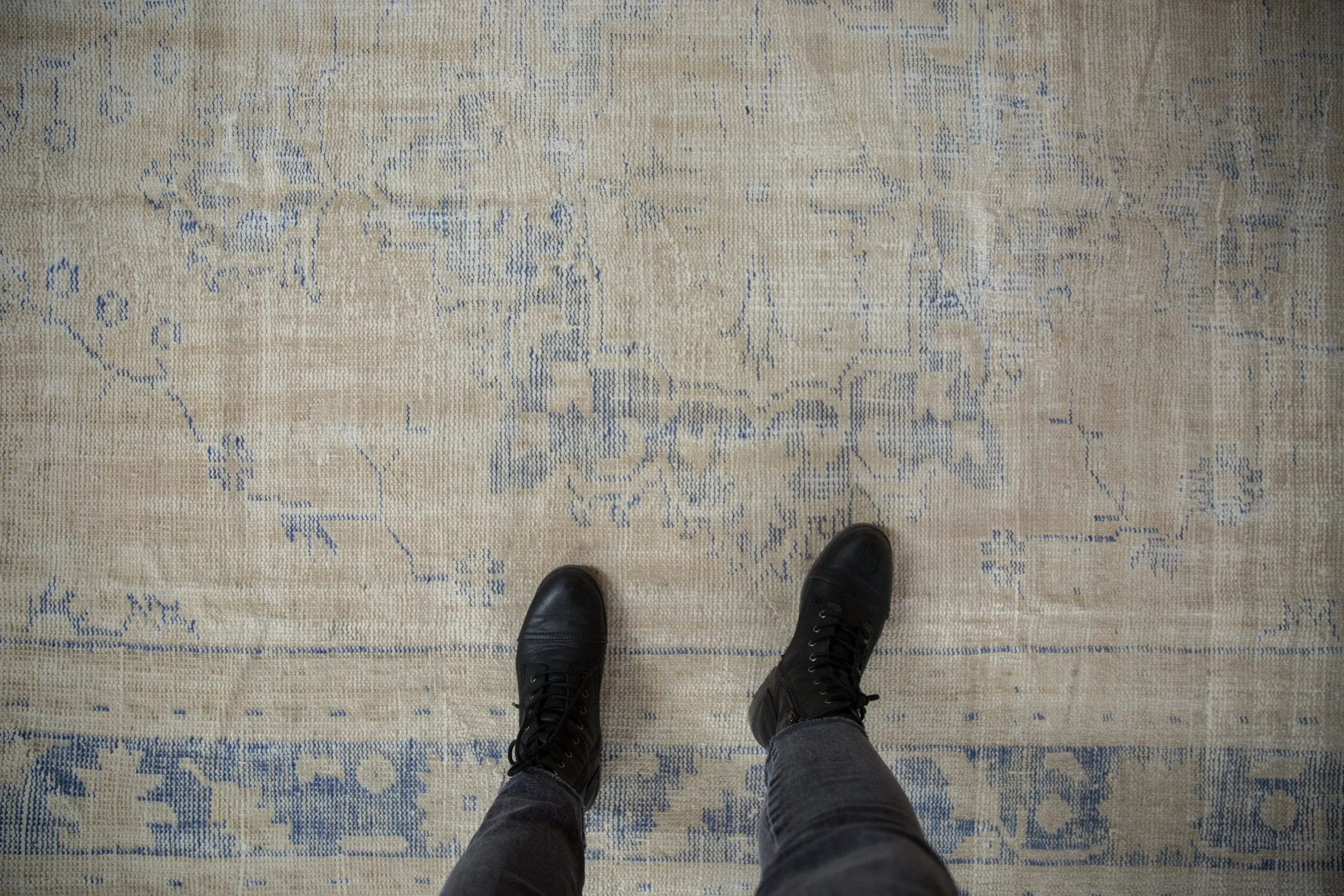 6x9.5 Vintage Distressed Oushak Carpet
