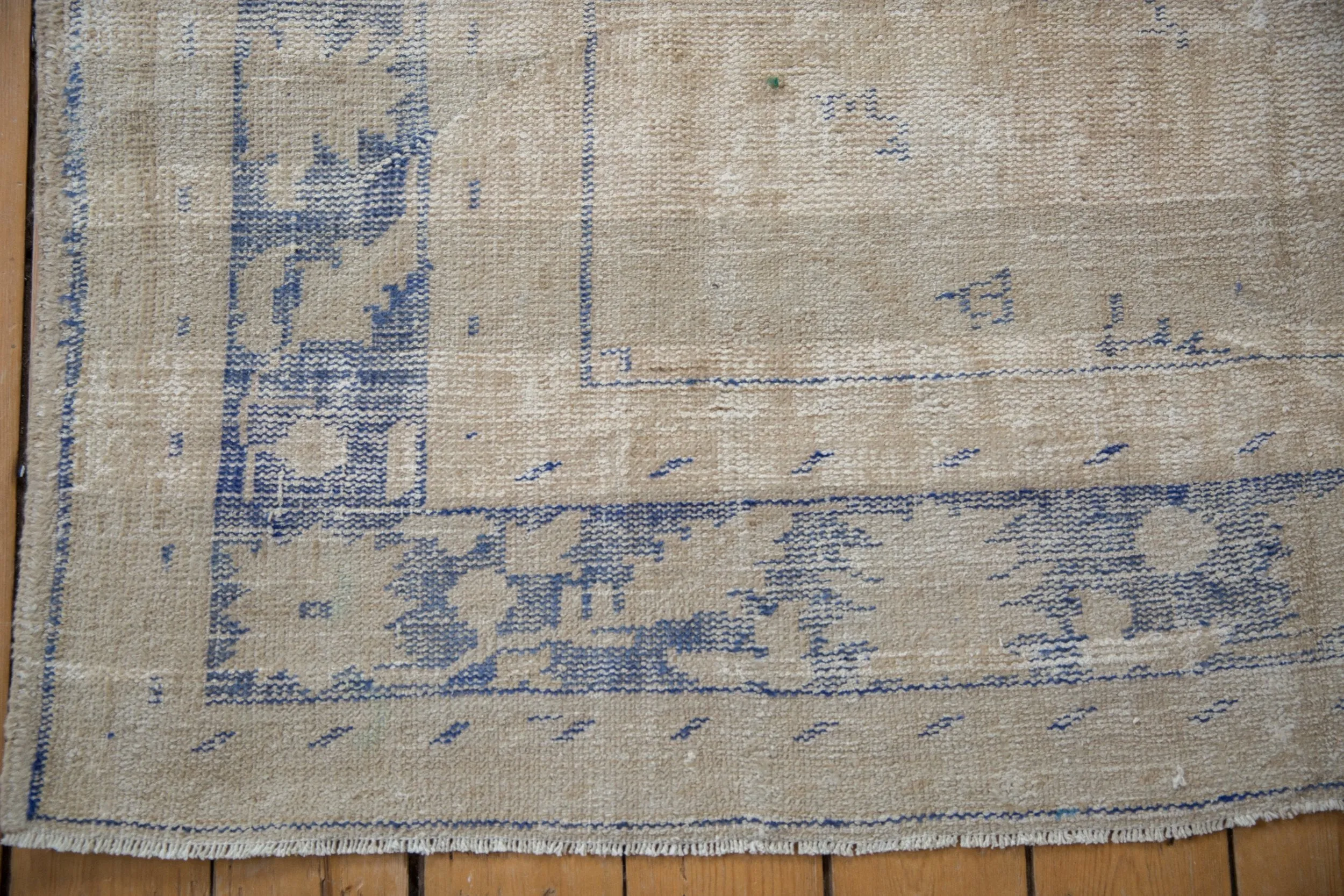 6x9.5 Vintage Distressed Oushak Carpet