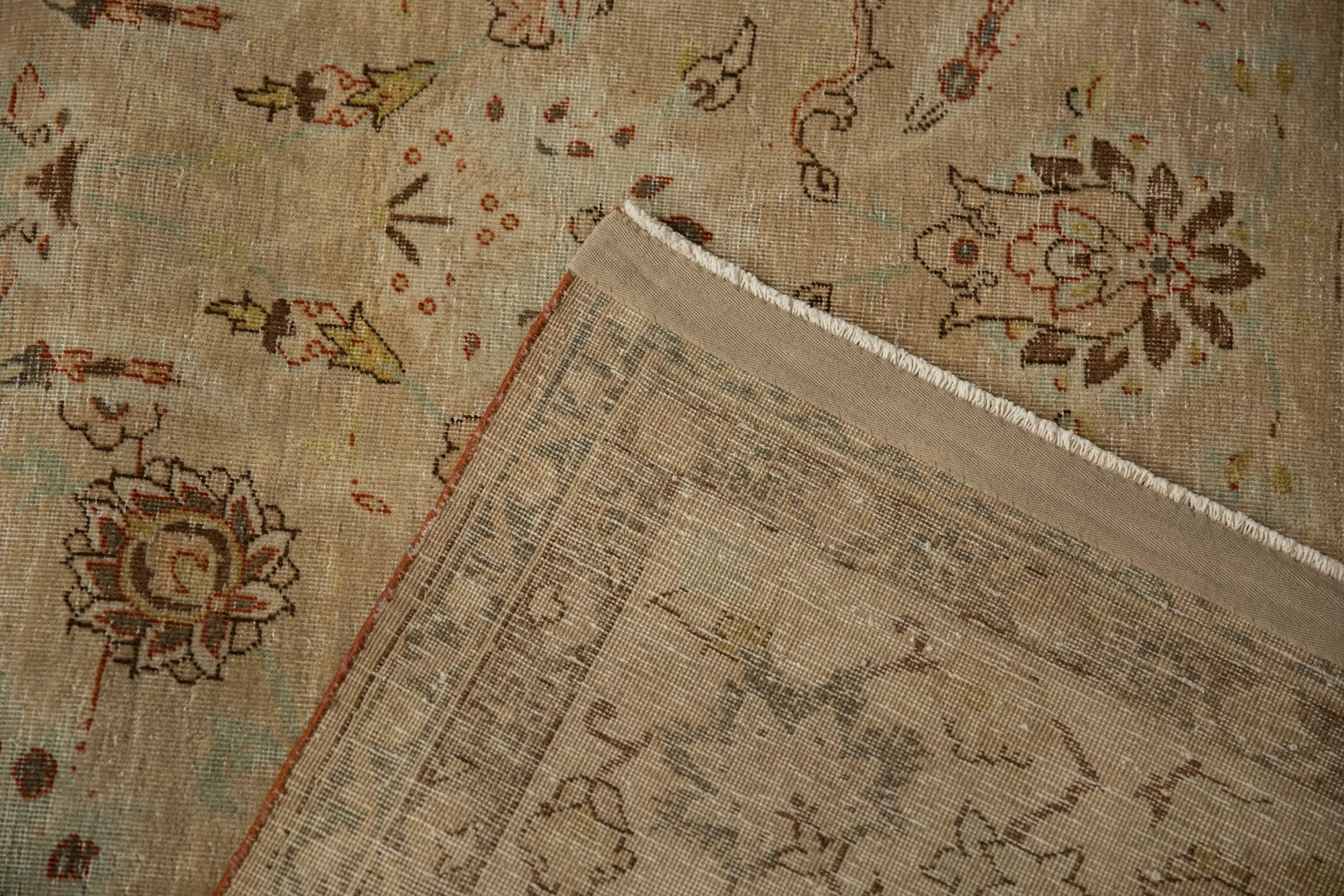 7.5x10.5 Vintage Distressed Kashan Carpet
