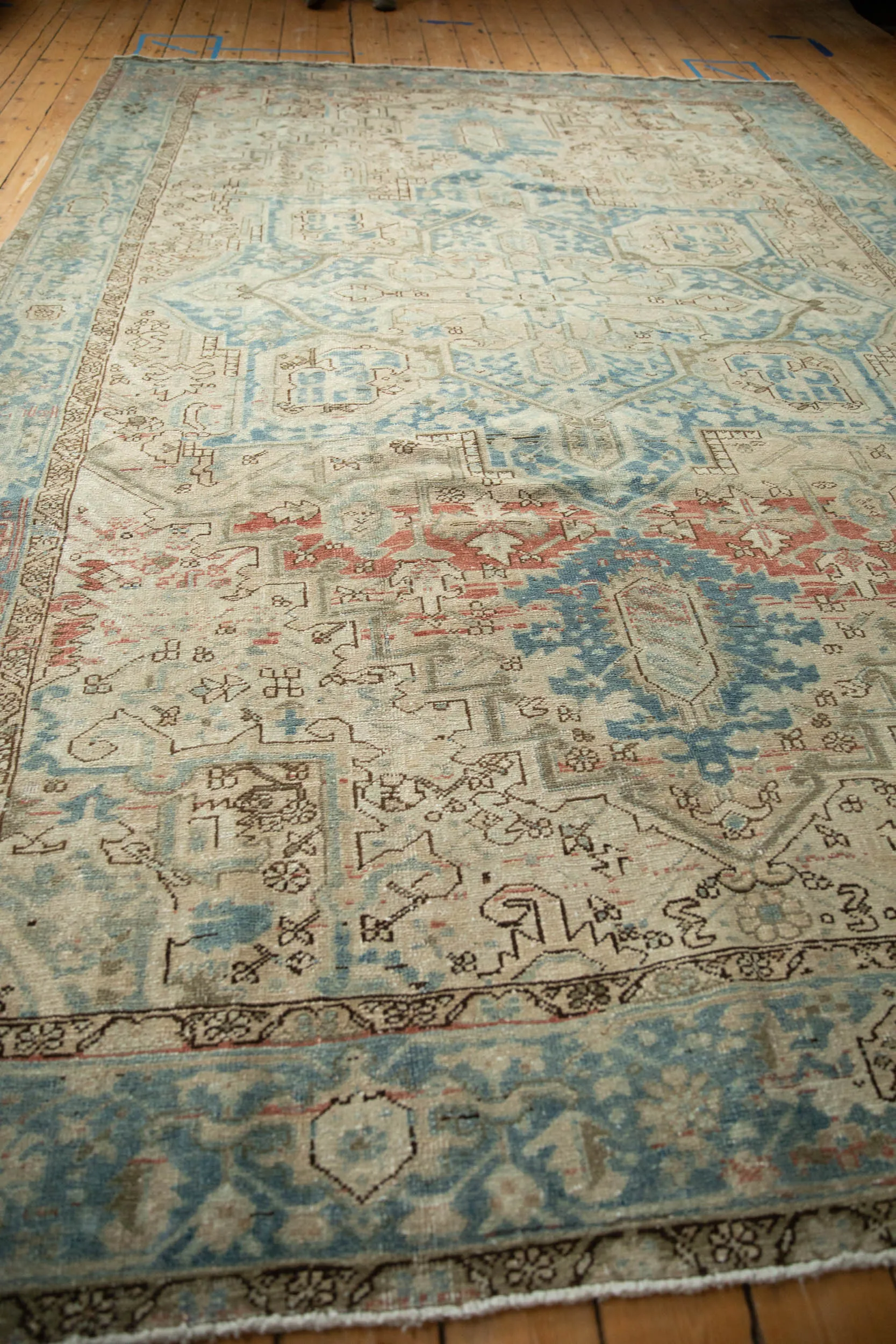 8.5x12.5 Vintage Distressed Mehrivan Carpet