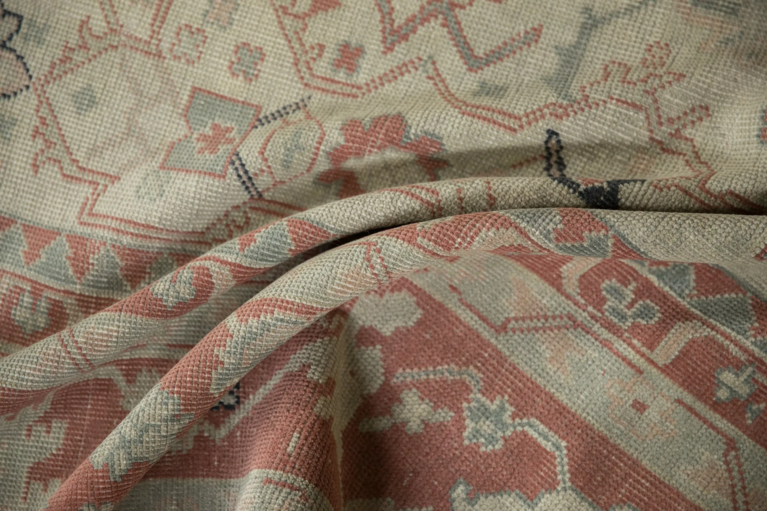 9.5x12.5 Vintage Distressed Anatolian Carpet