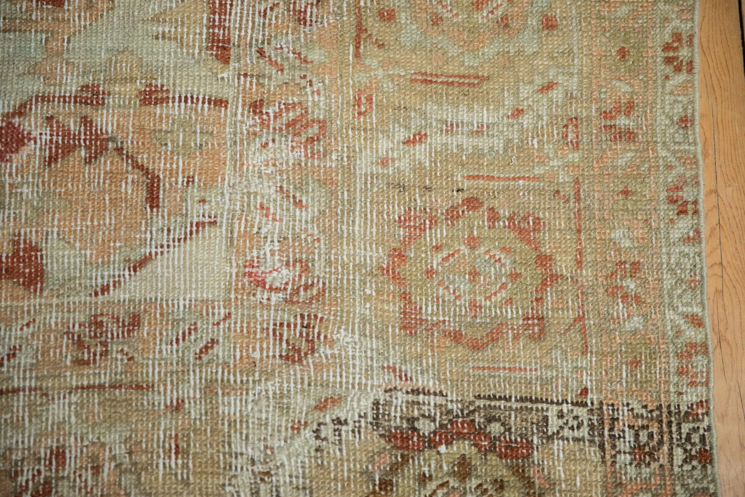 9.5x12.5 Vintage Distressed Heriz Carpet