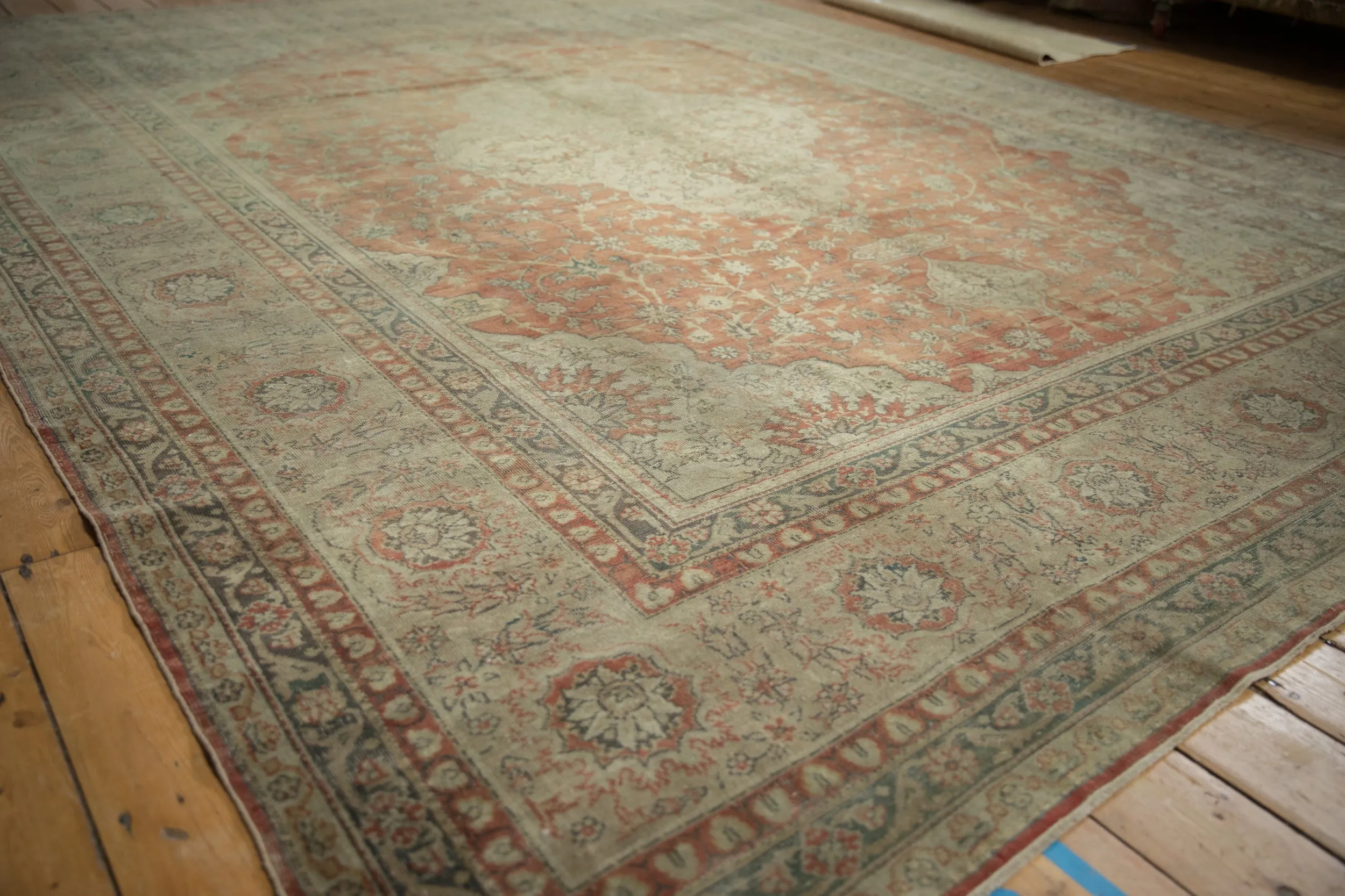 9.5x12.5 Vintage Distressed Tea Washed Kayseri Carpet