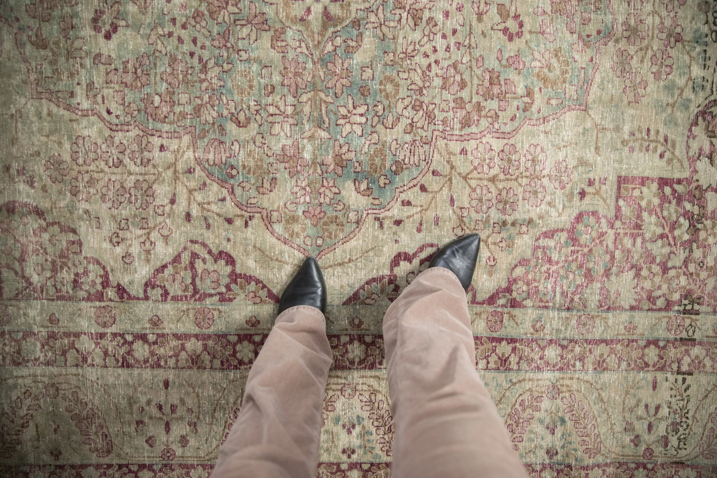9.5x13 Antique Distressed Kerman Carpet