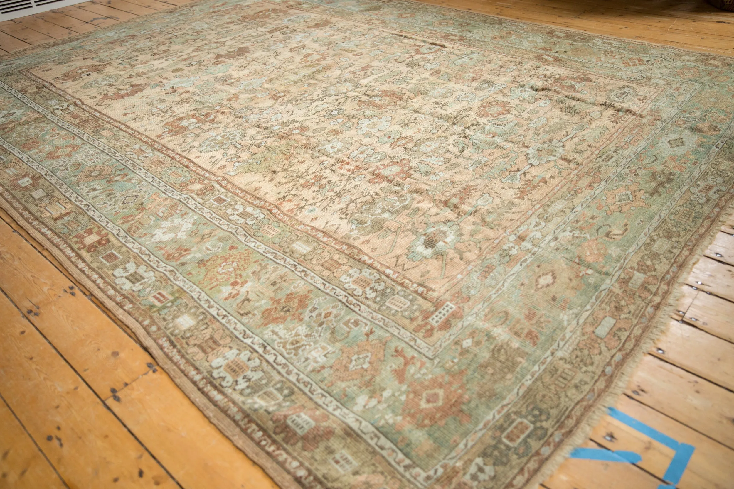 9x11.5 Vintage Distressed Ghiordes Carpet