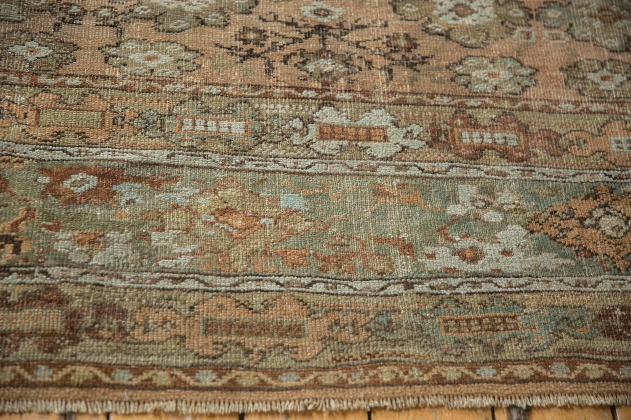 9x11.5 Vintage Distressed Ghiordes Carpet