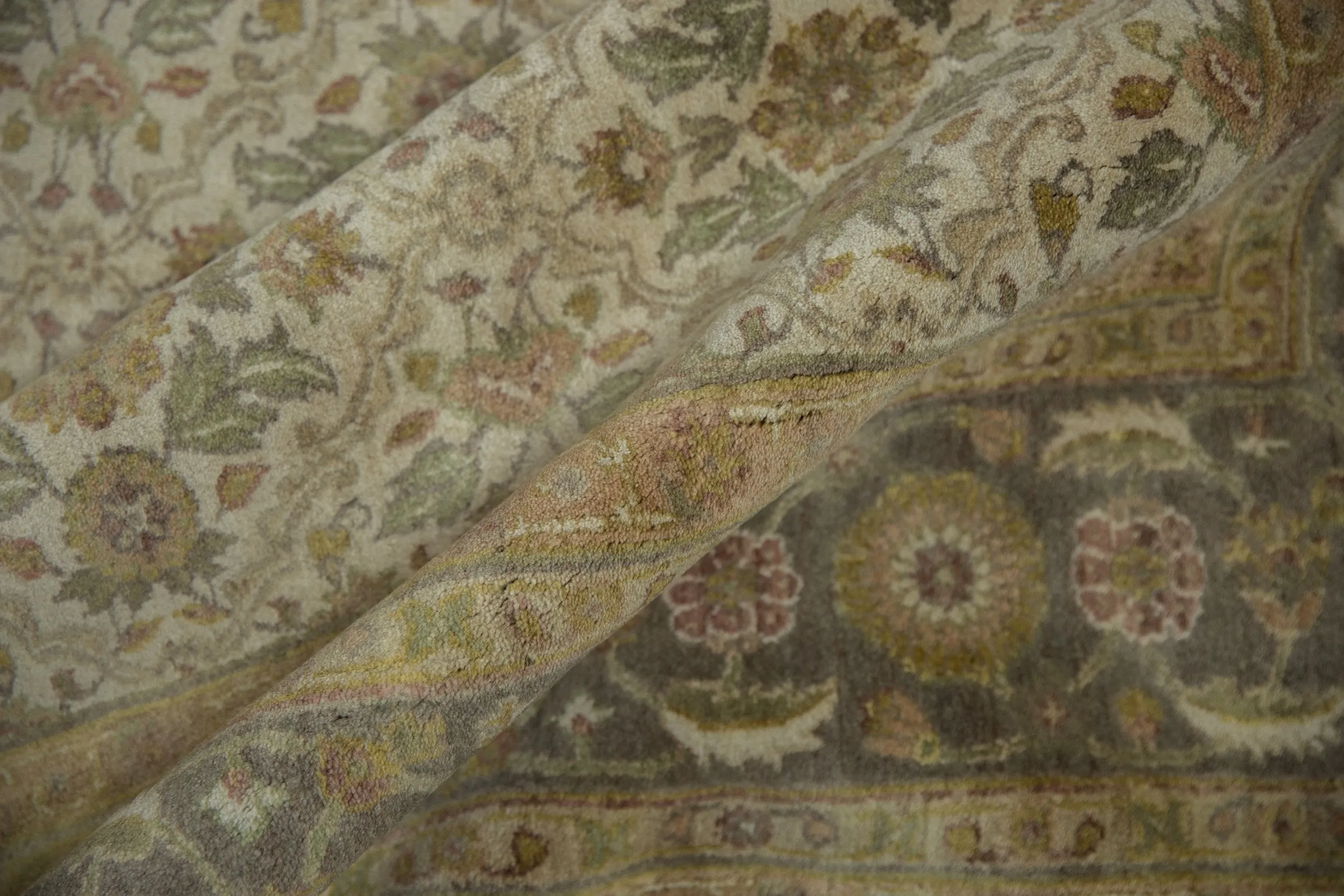 9x12 Agra Carpet
