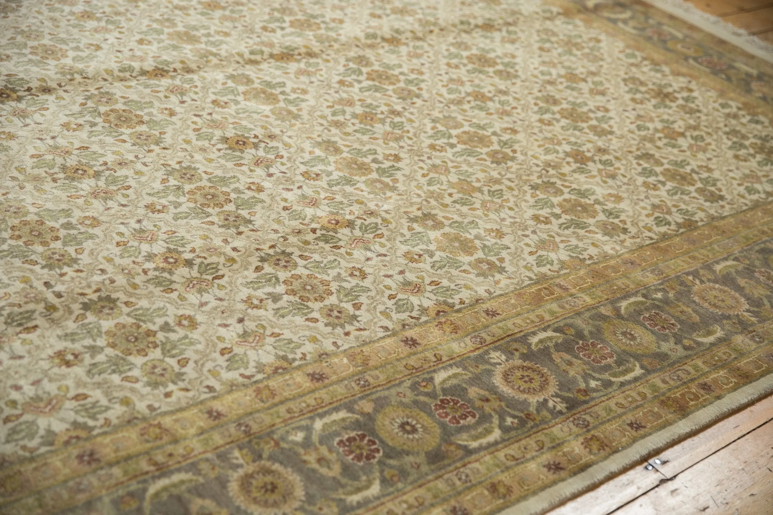 9x12 Agra Carpet