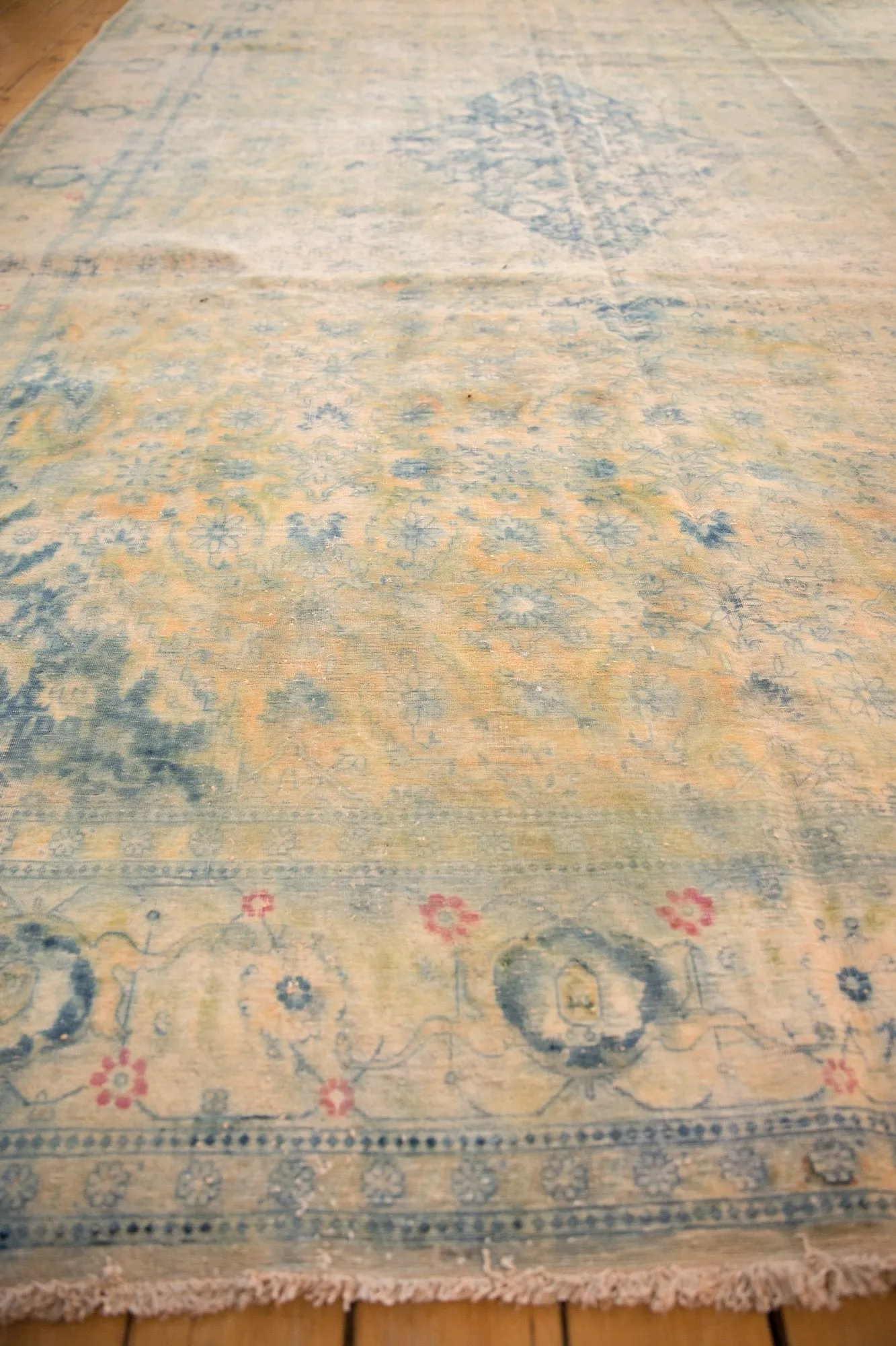 9x14.5 Vintage Distressed Bulgarian Herati Design Carpet