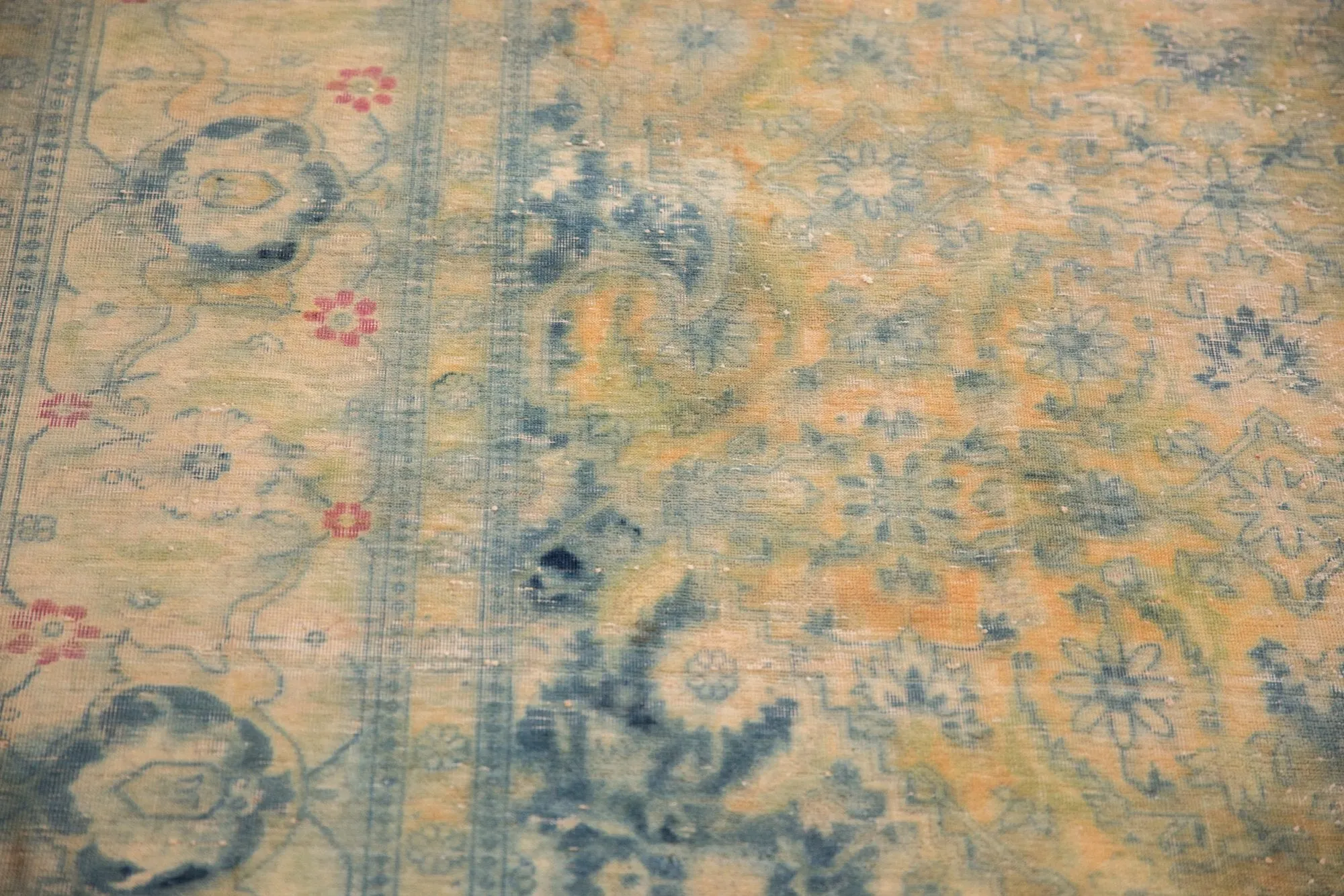 9x14.5 Vintage Distressed Bulgarian Herati Design Carpet