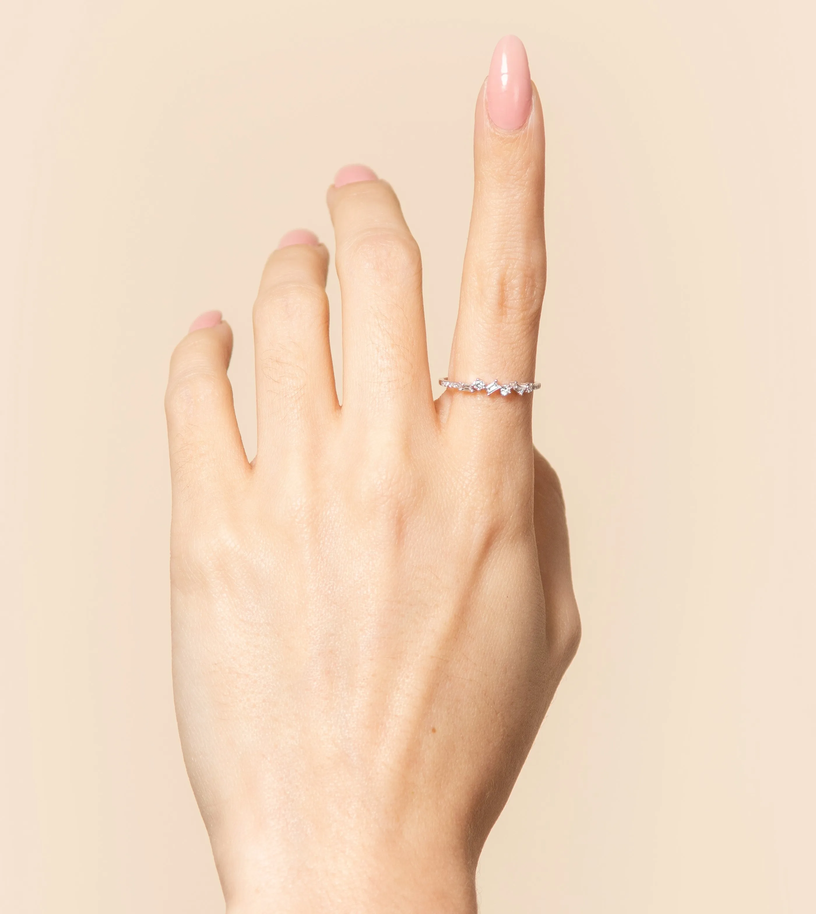 Baguette & Round Diamond Cluster Band