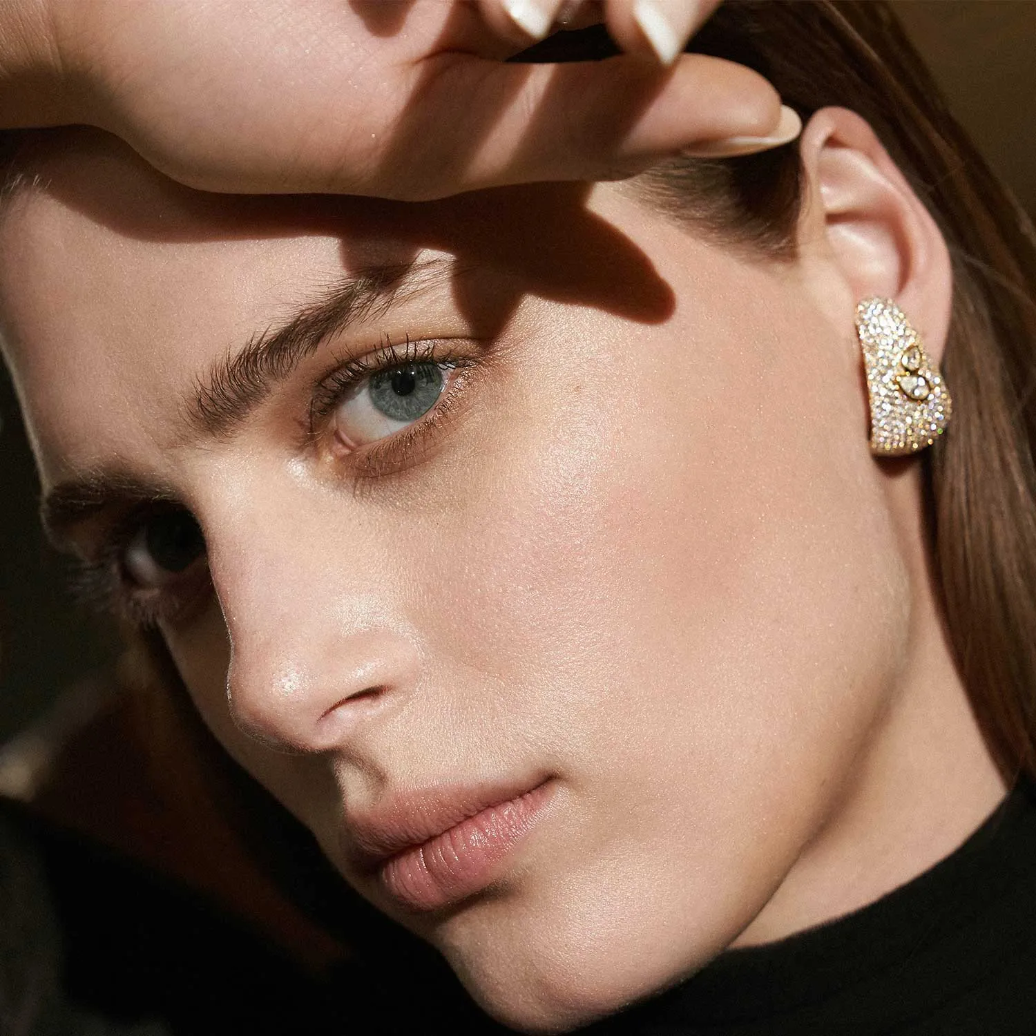 Bombee Pear Shaped Double Earrings in Yellow Gold