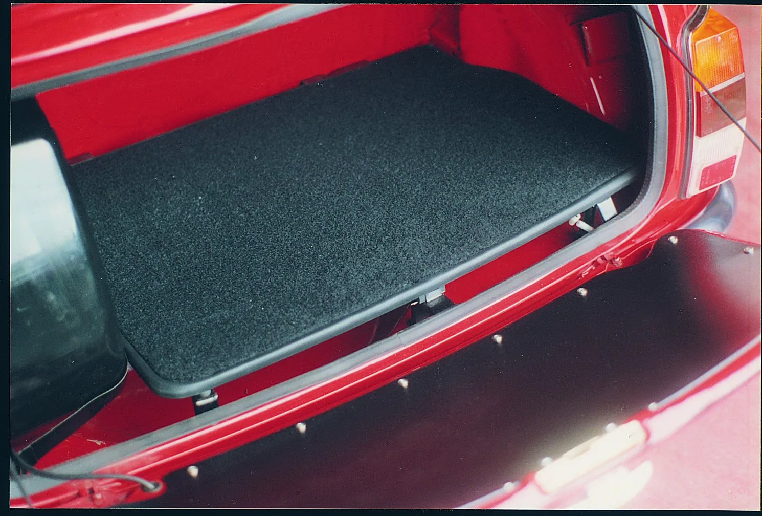 COMPLETE BOOT BOARD FOR FUEL INJECTED ROVER MINIS