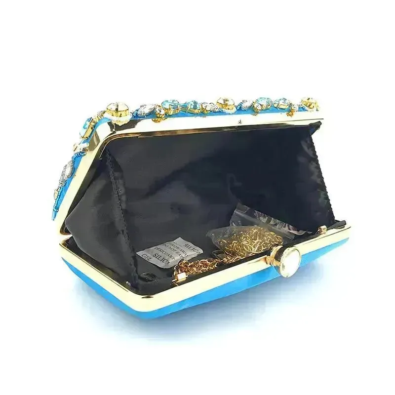 Diamond Rhinestone Clutch - Luxury Evening Minaudière | Femstylo